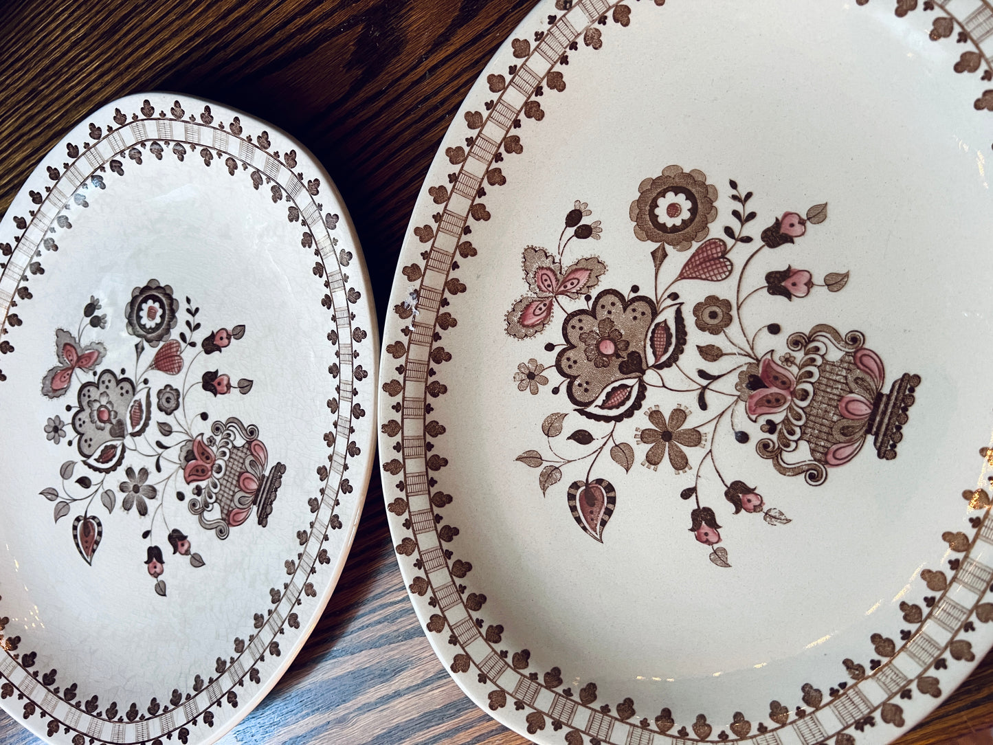 The Jamestown Tableware Set