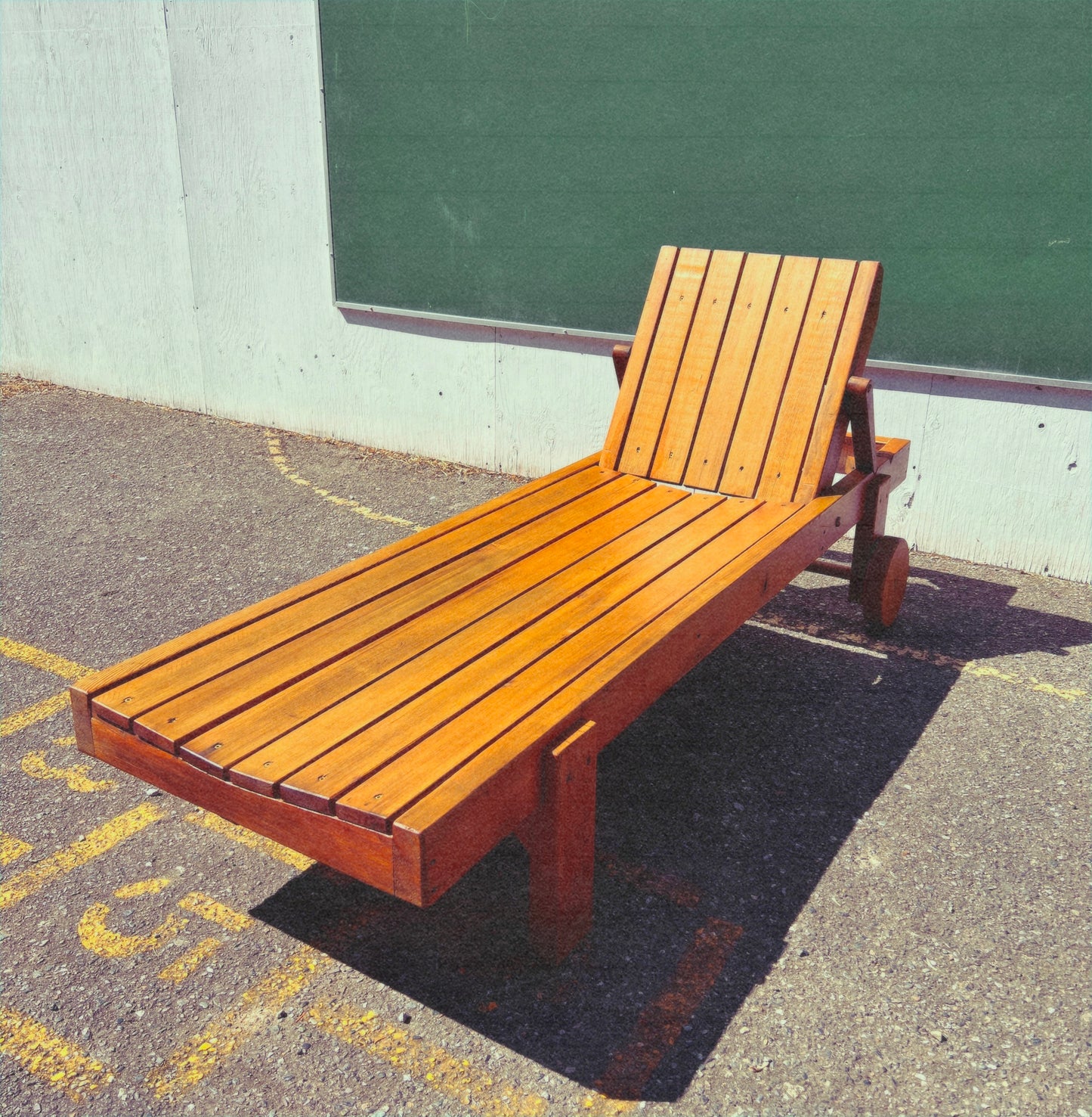 The Sunny Lounge Chair