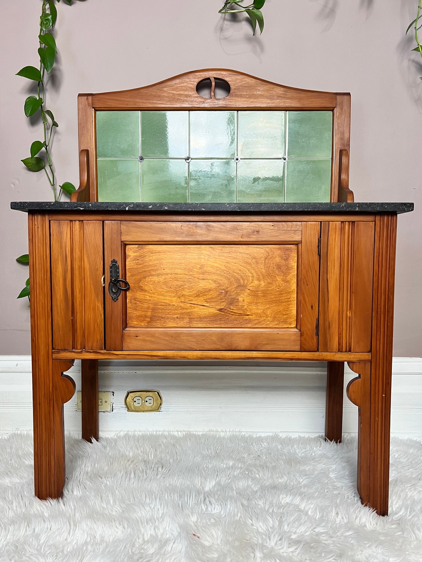 The Clay Creek Washstand