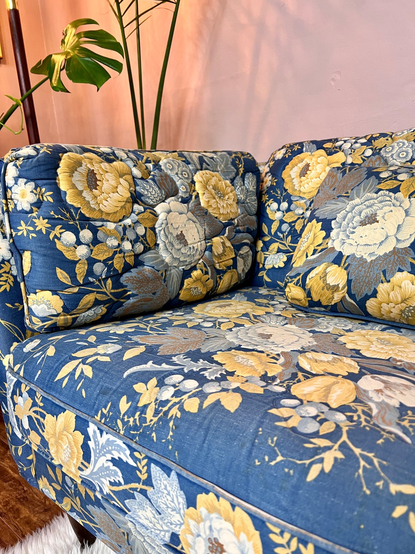 The Delicious Garden Loveseat