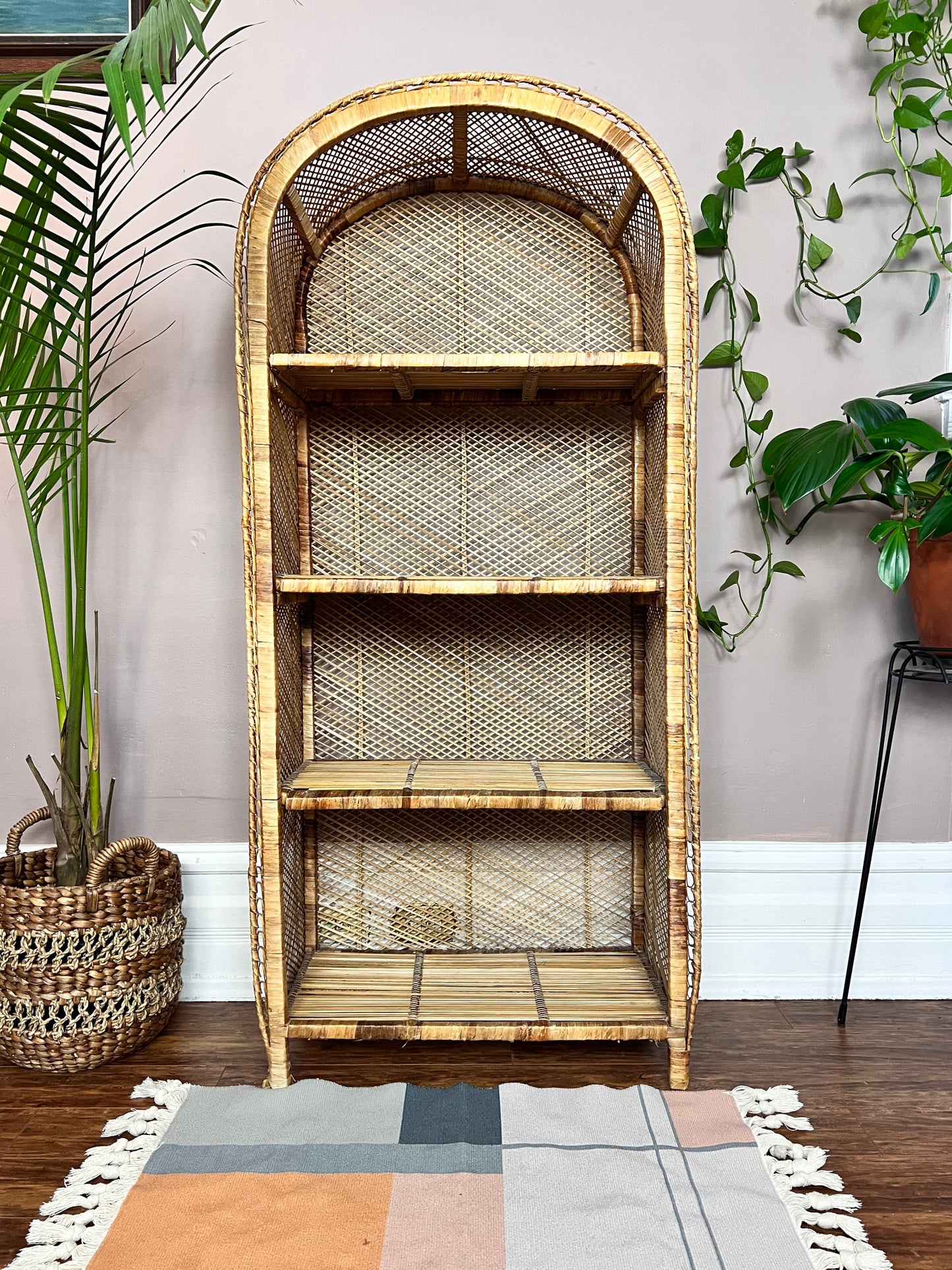 The Kerrisdale Wicker Shelf