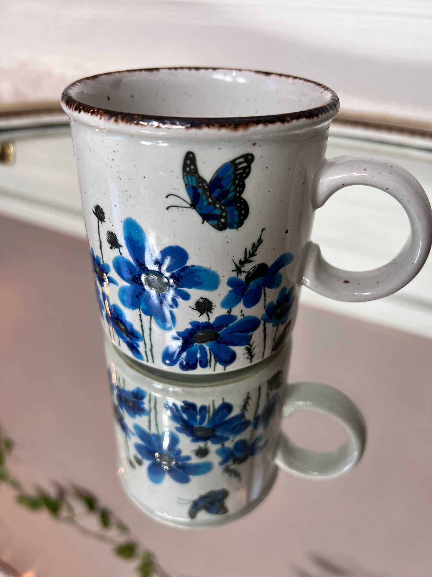 The Midwinter Mugs