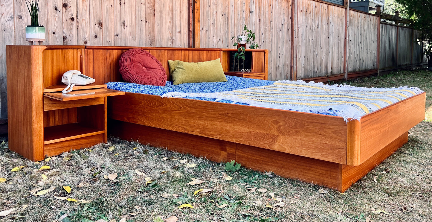 The Samo Teak Bed-frame