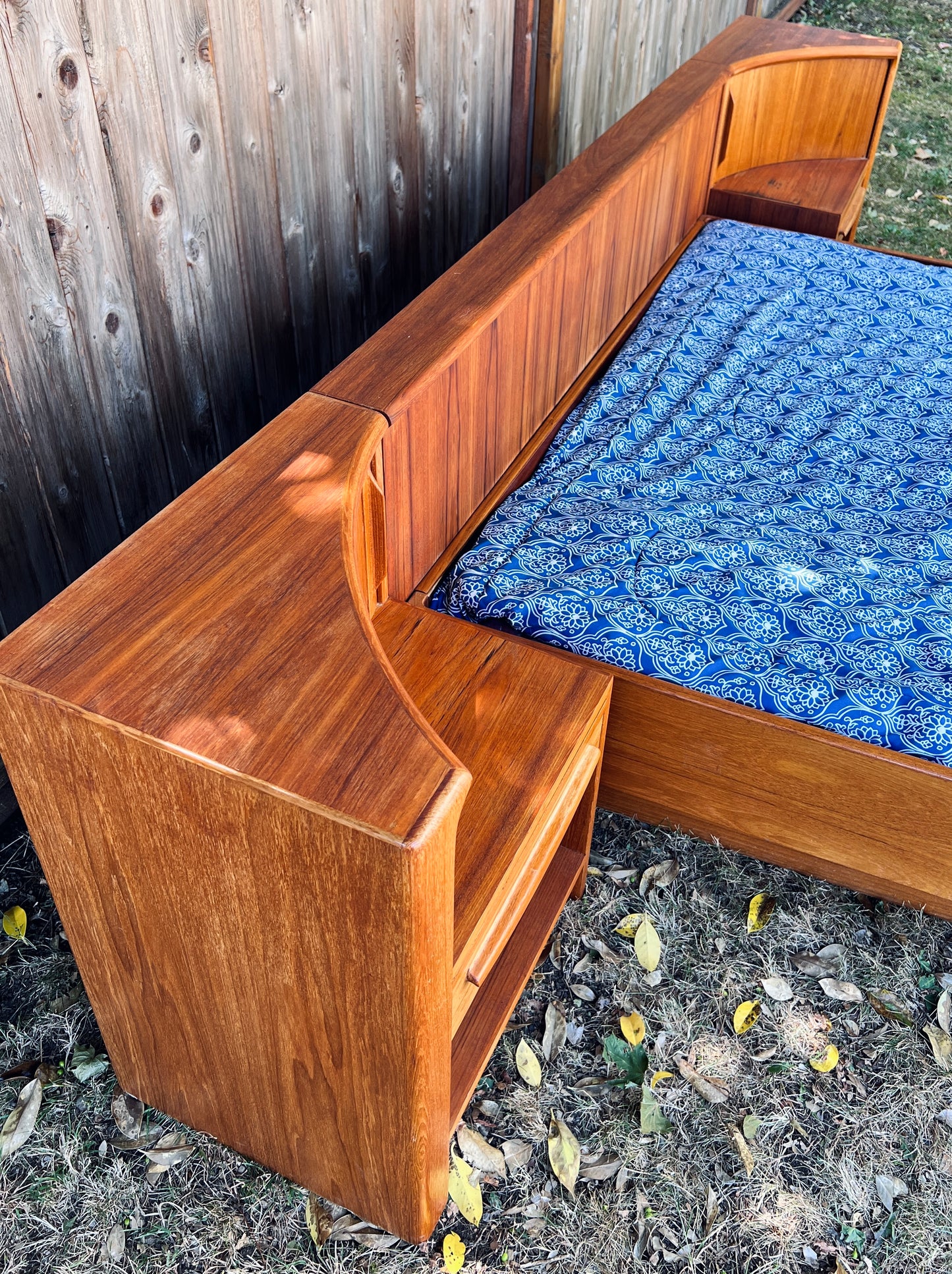 The Samo Teak Bed-frame