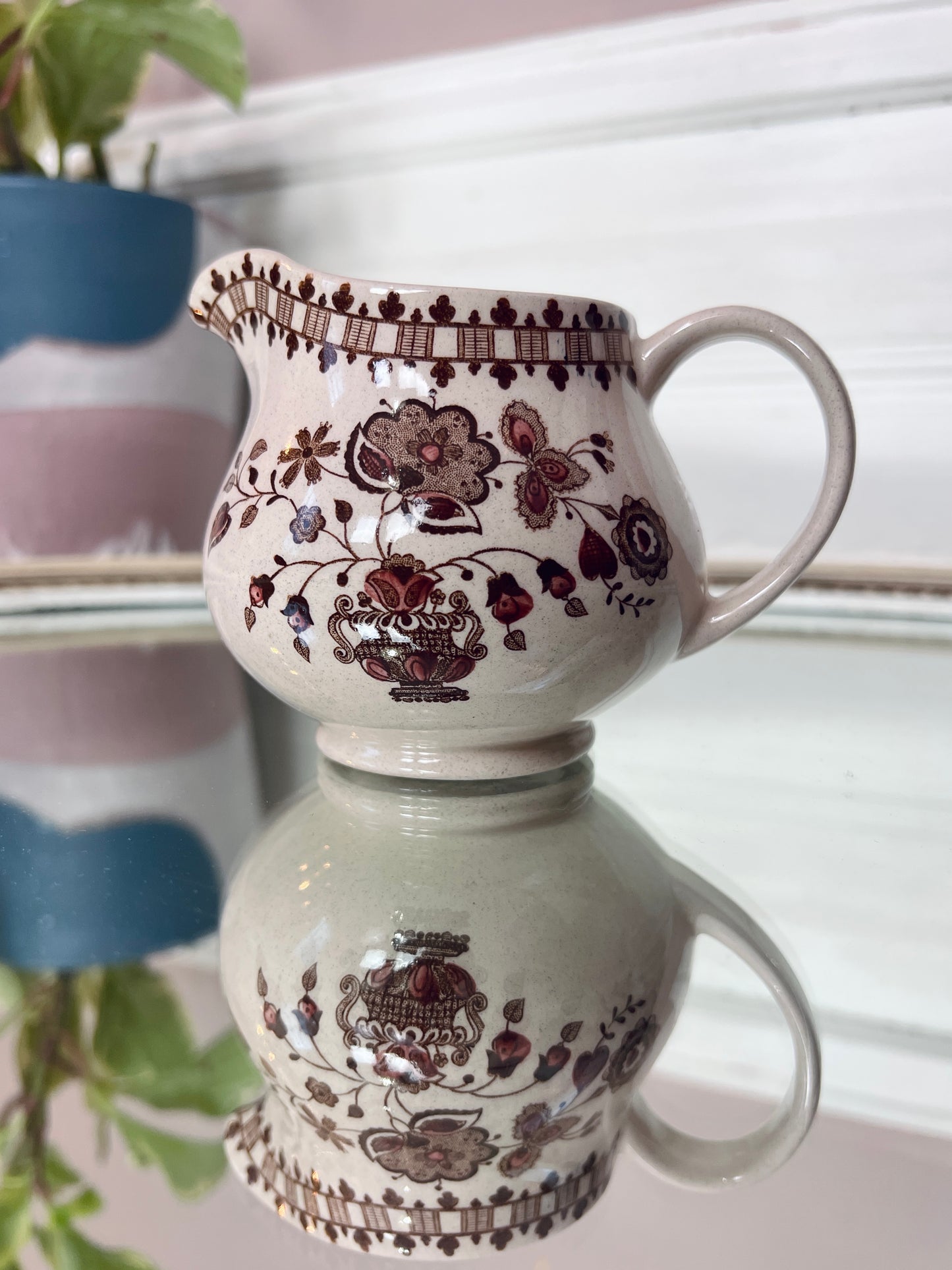 The Jamestown Tableware Set