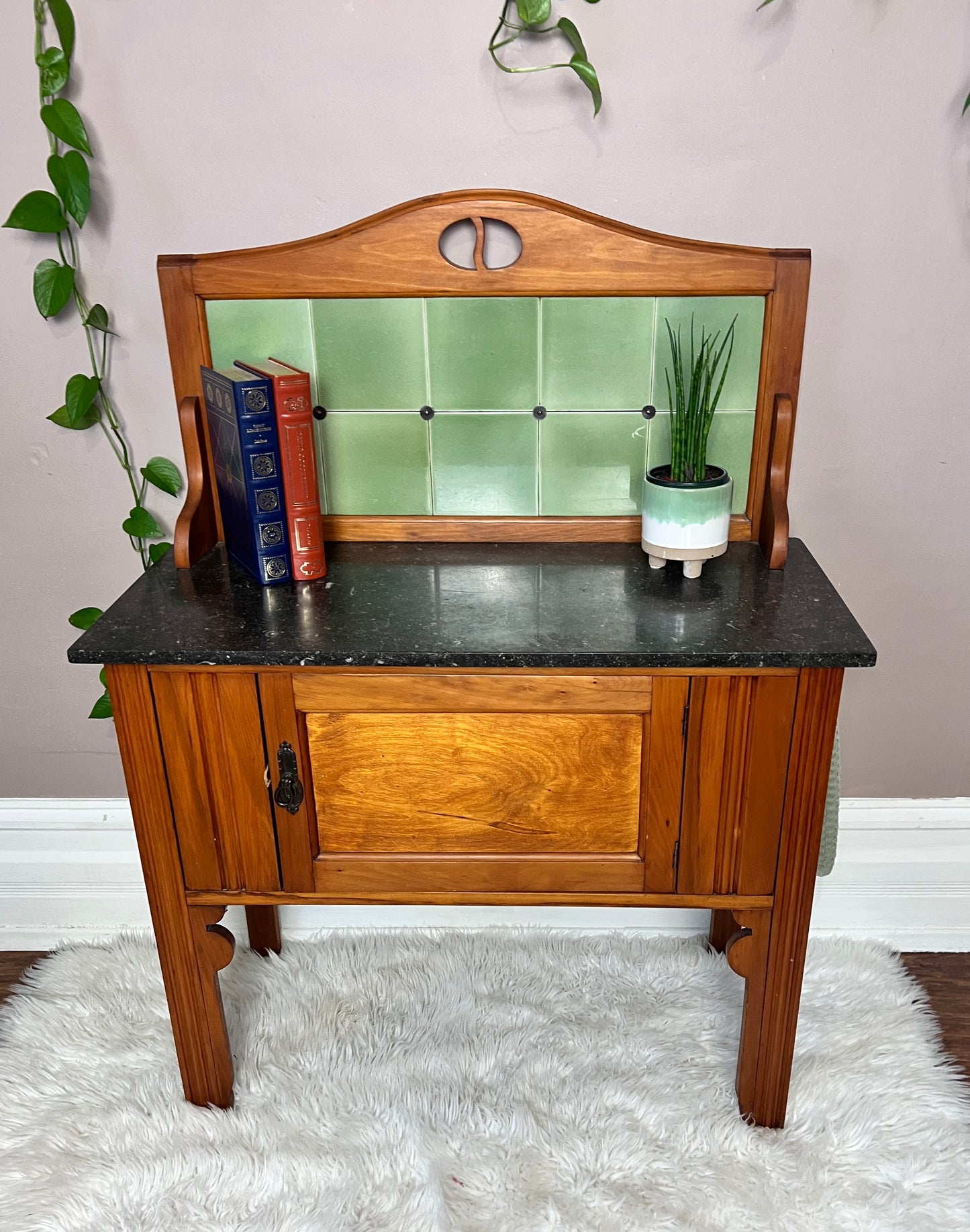 The Clay Creek Washstand