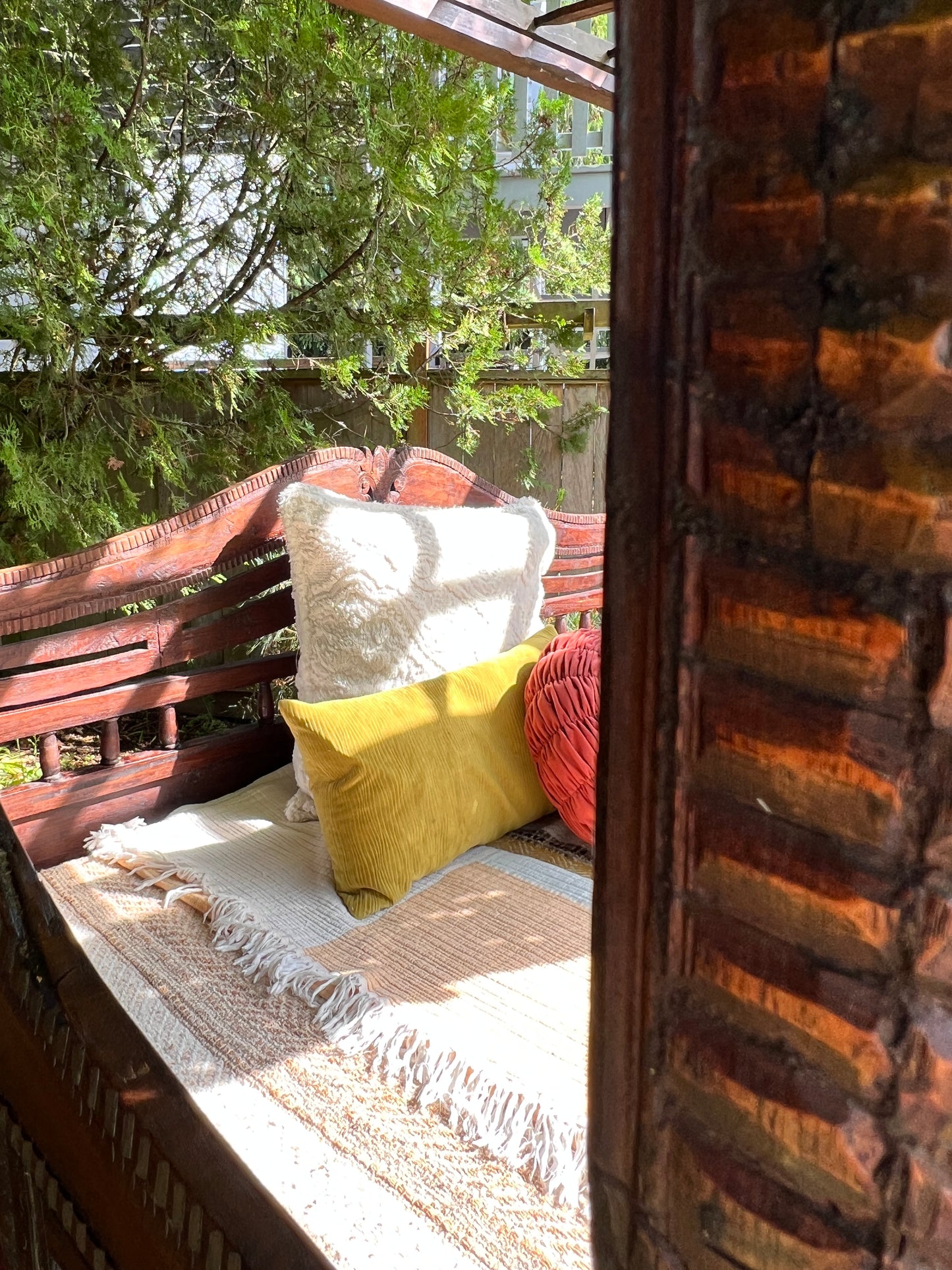 The Cantik Indonesian Daybed