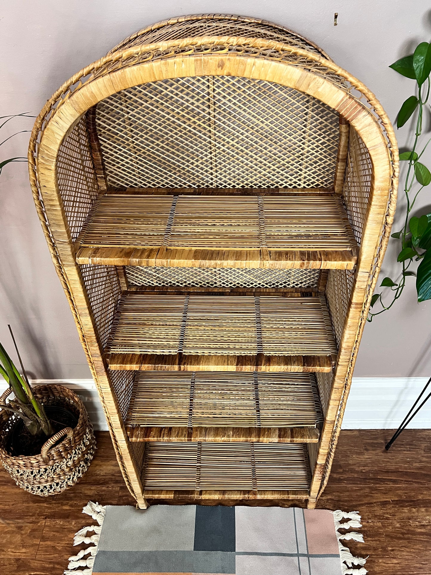 The Kerrisdale Wicker Shelf