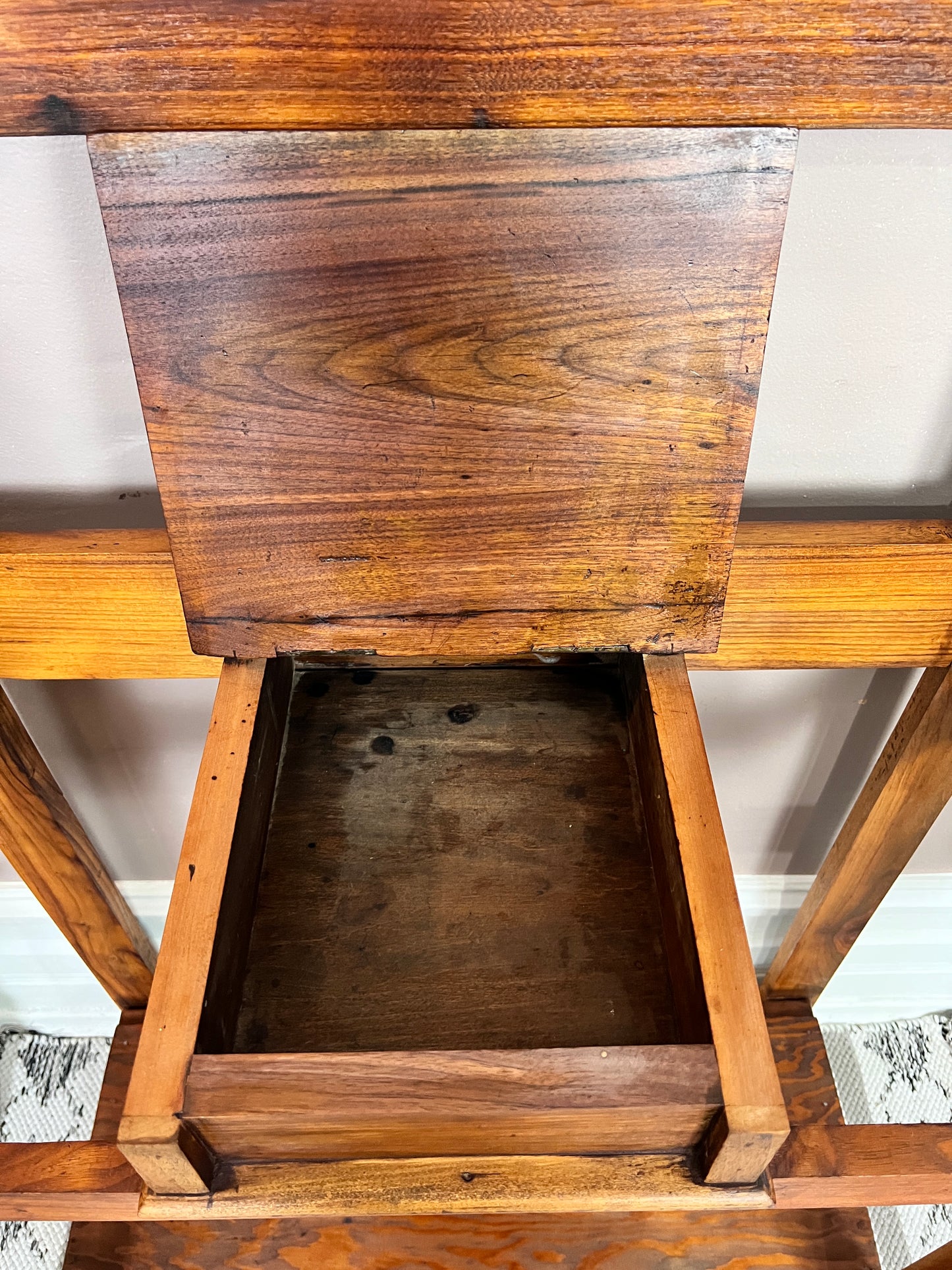 The Antique Hall Tree With Mirror