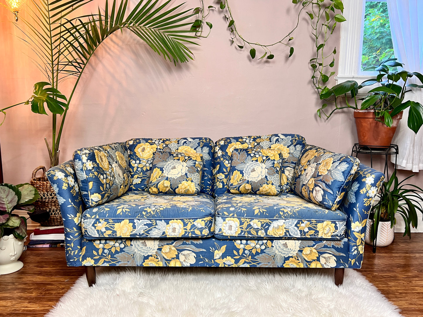 The Delicious Garden Loveseat