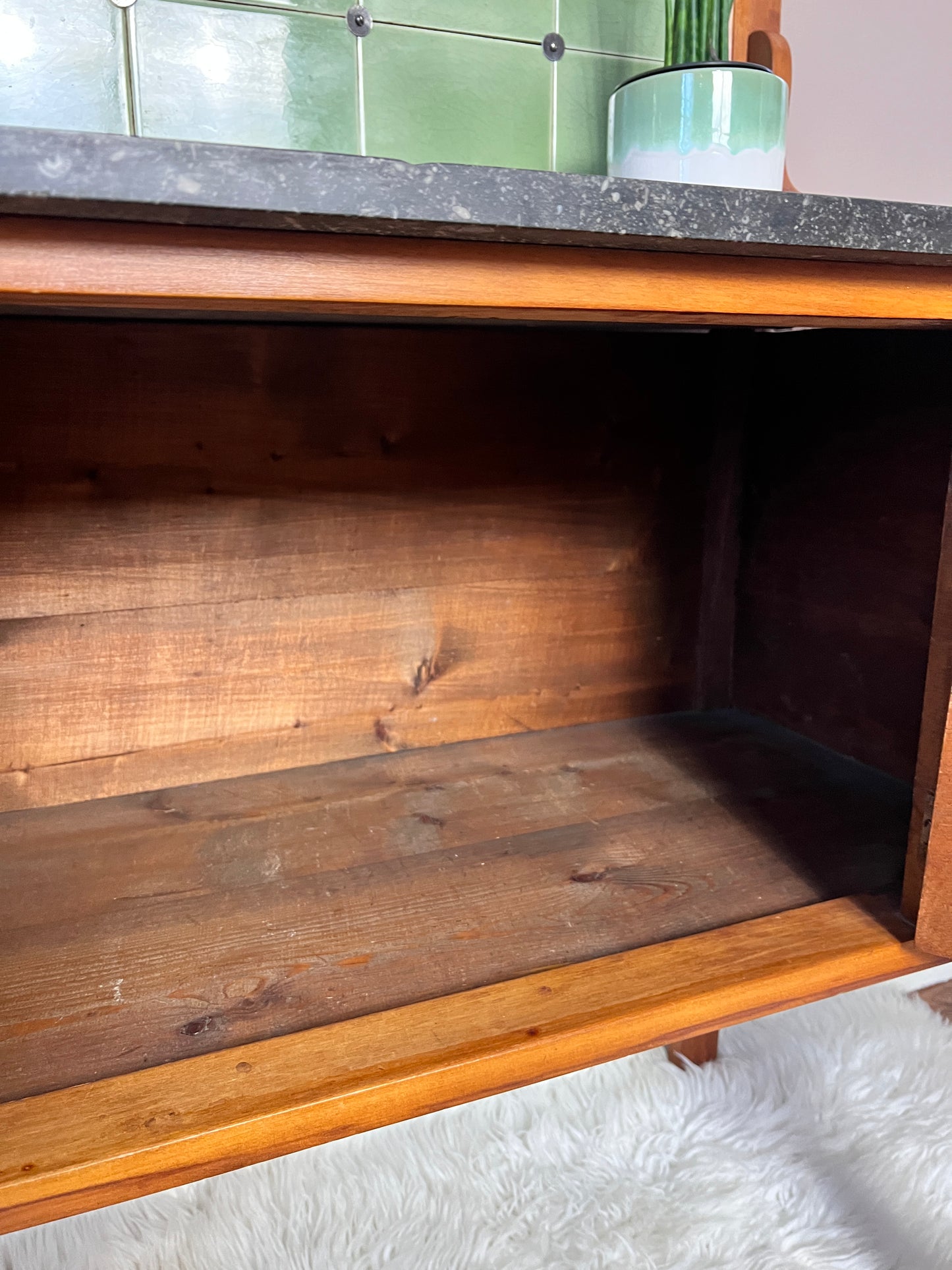 The Clay Creek Washstand
