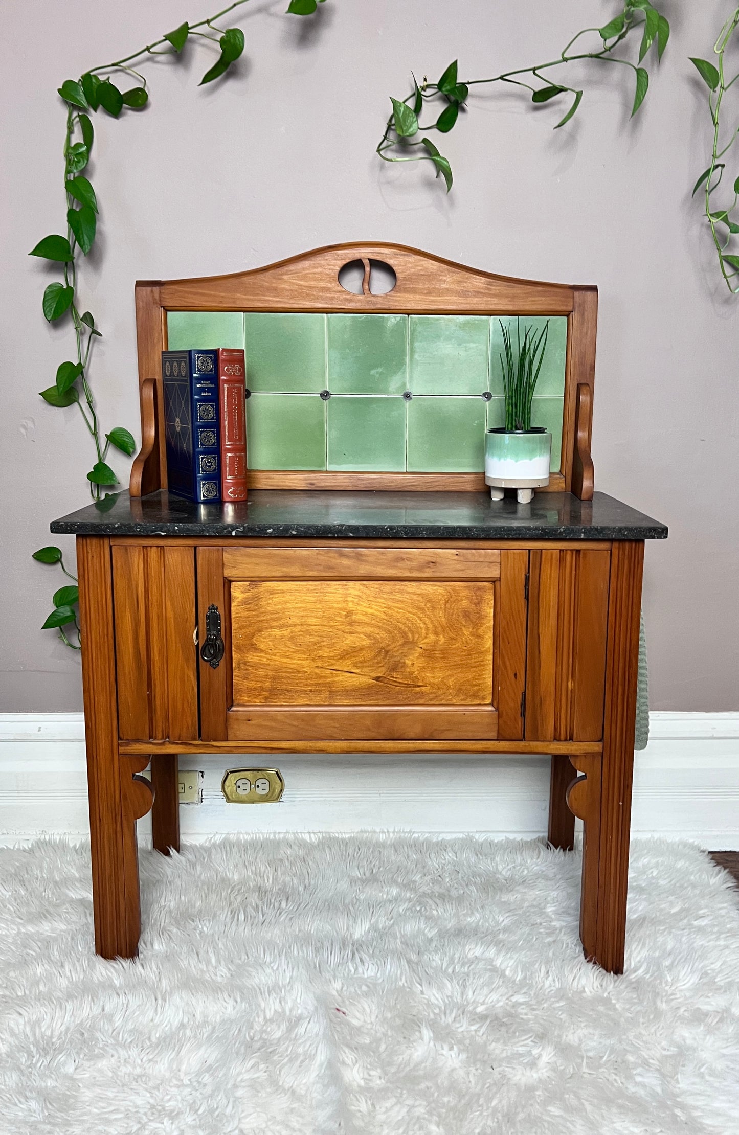The Clay Creek Washstand