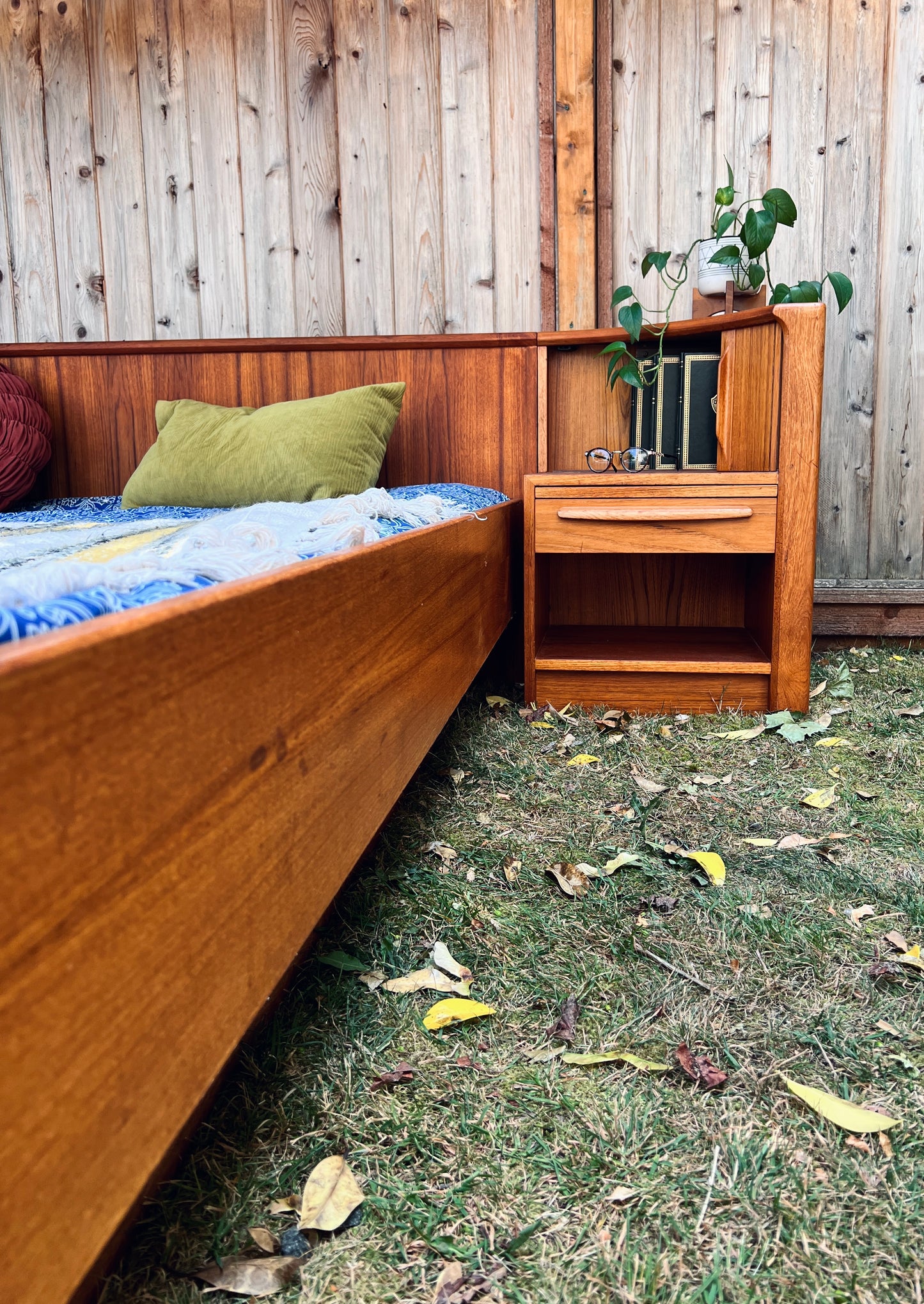 The Samo Teak Bed-frame