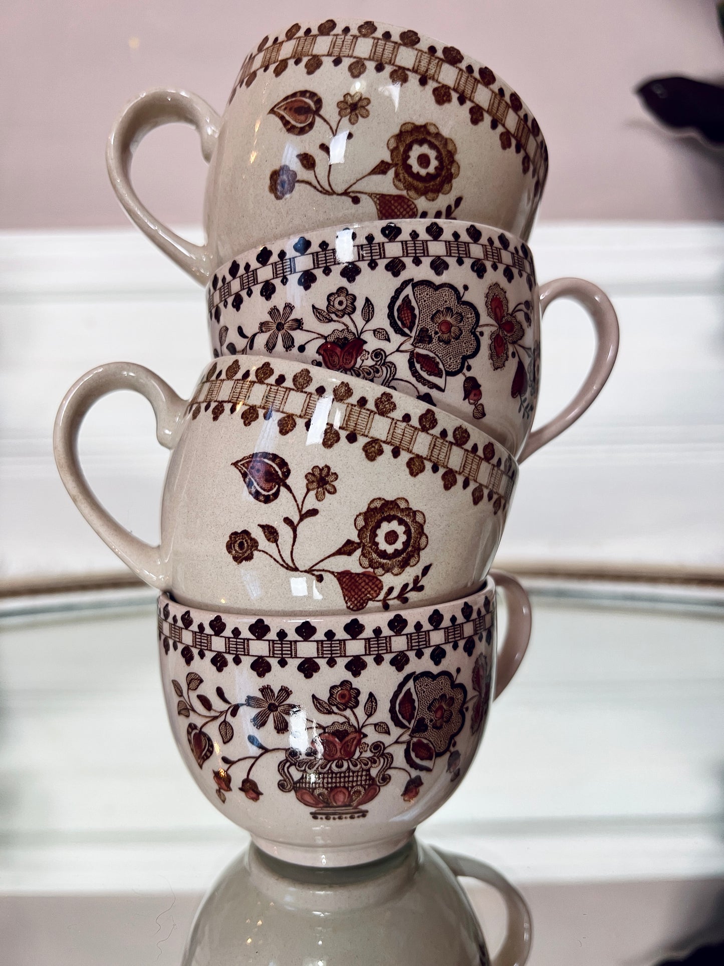 The Jamestown Tableware Set