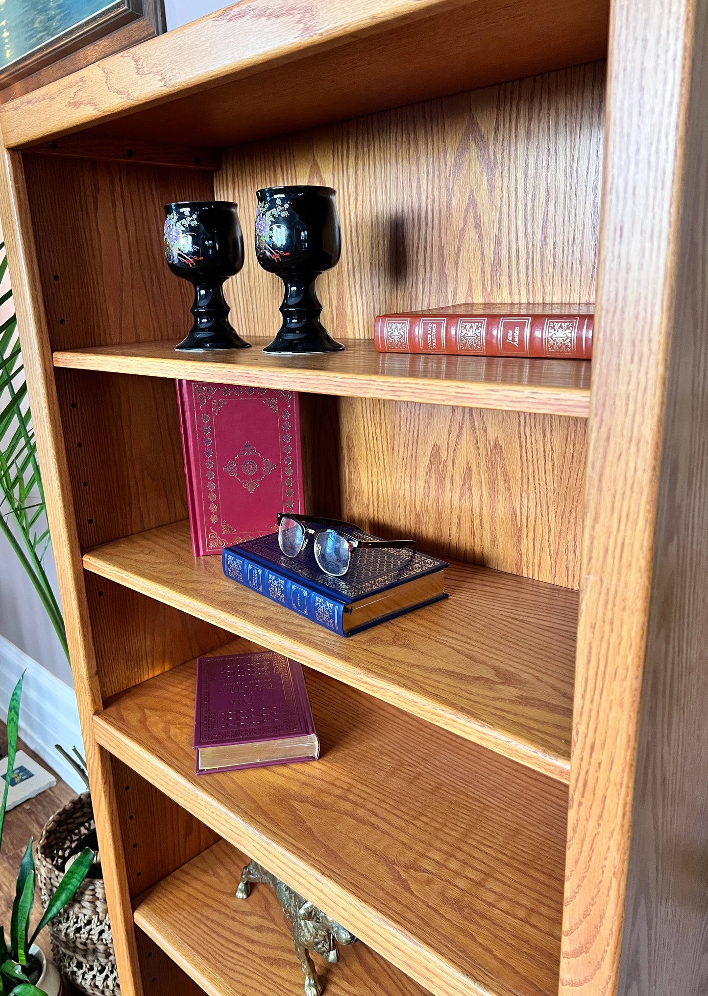 The Handsome Oak Shelf