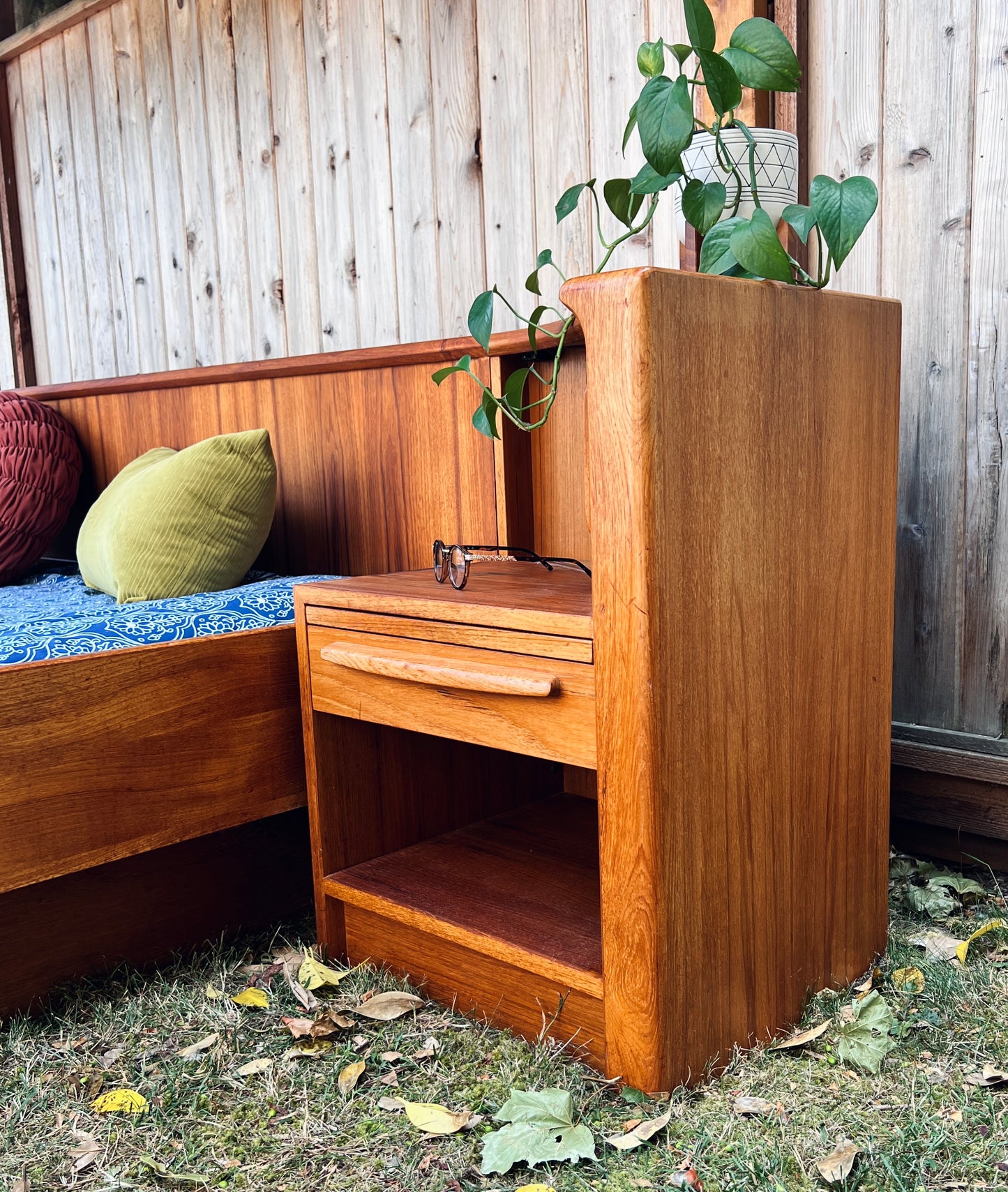 The Samo Teak Bed-frame
