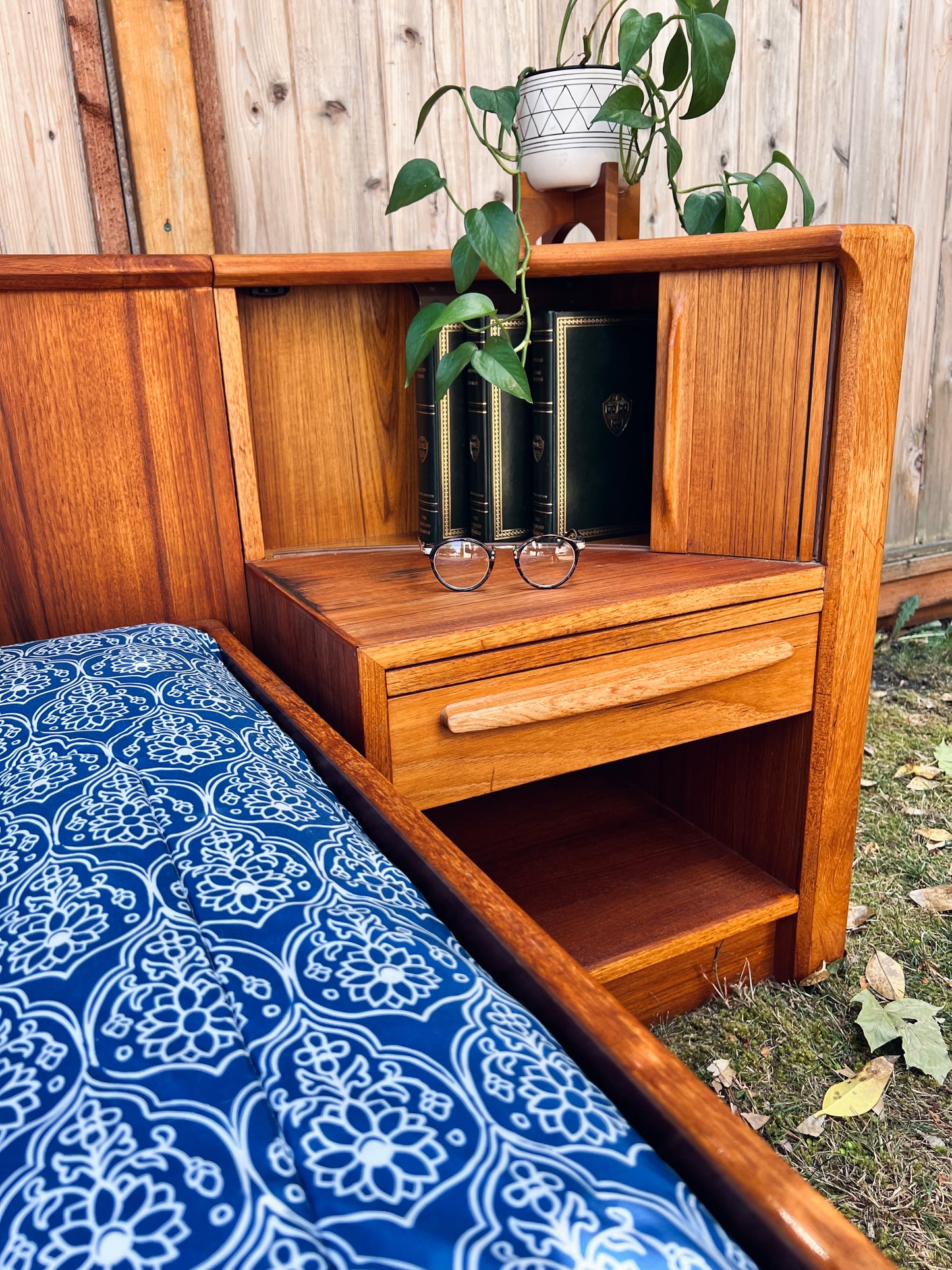 The Samo Teak Bed-frame