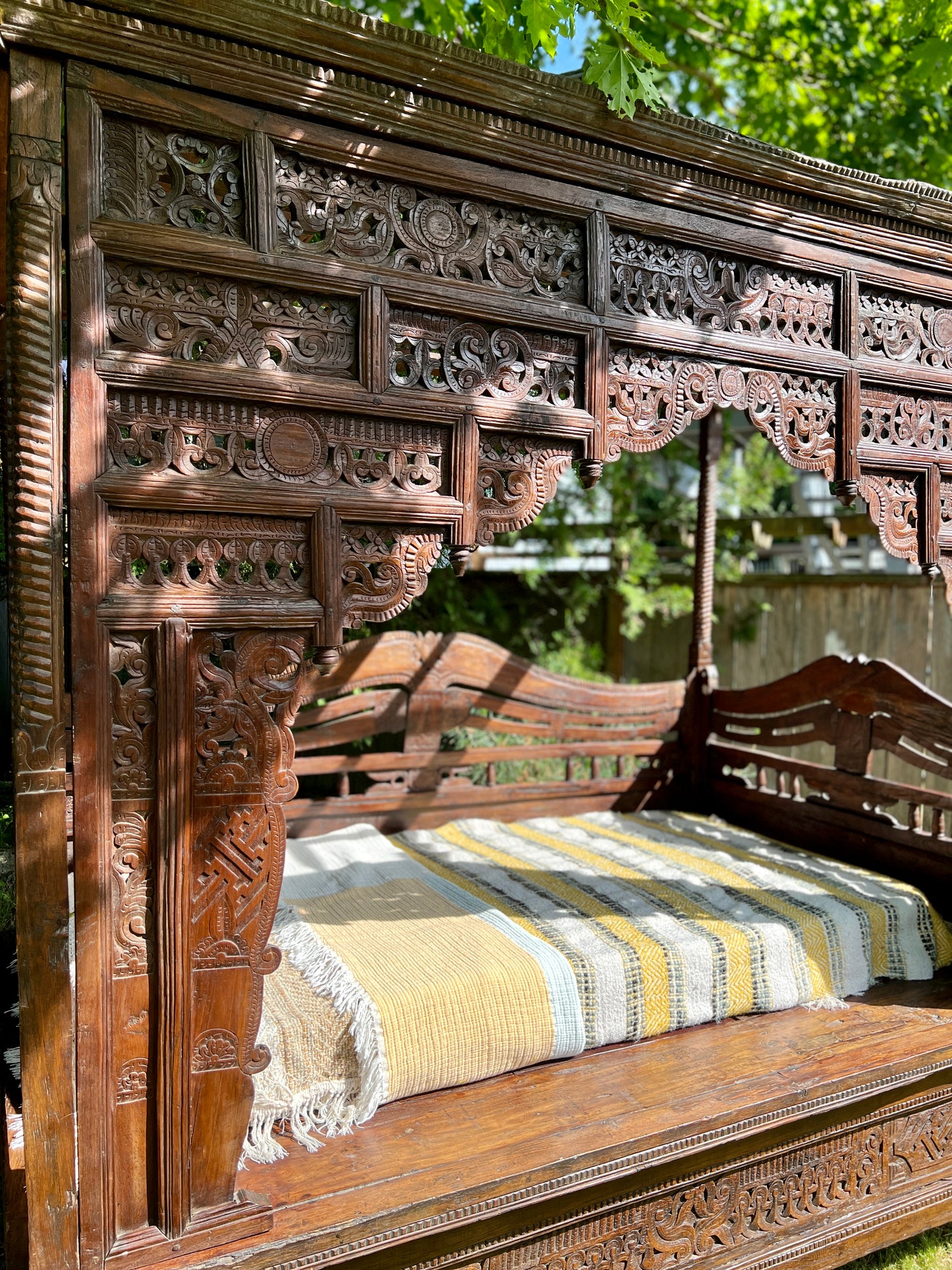 The Cantik Indonesian Daybed