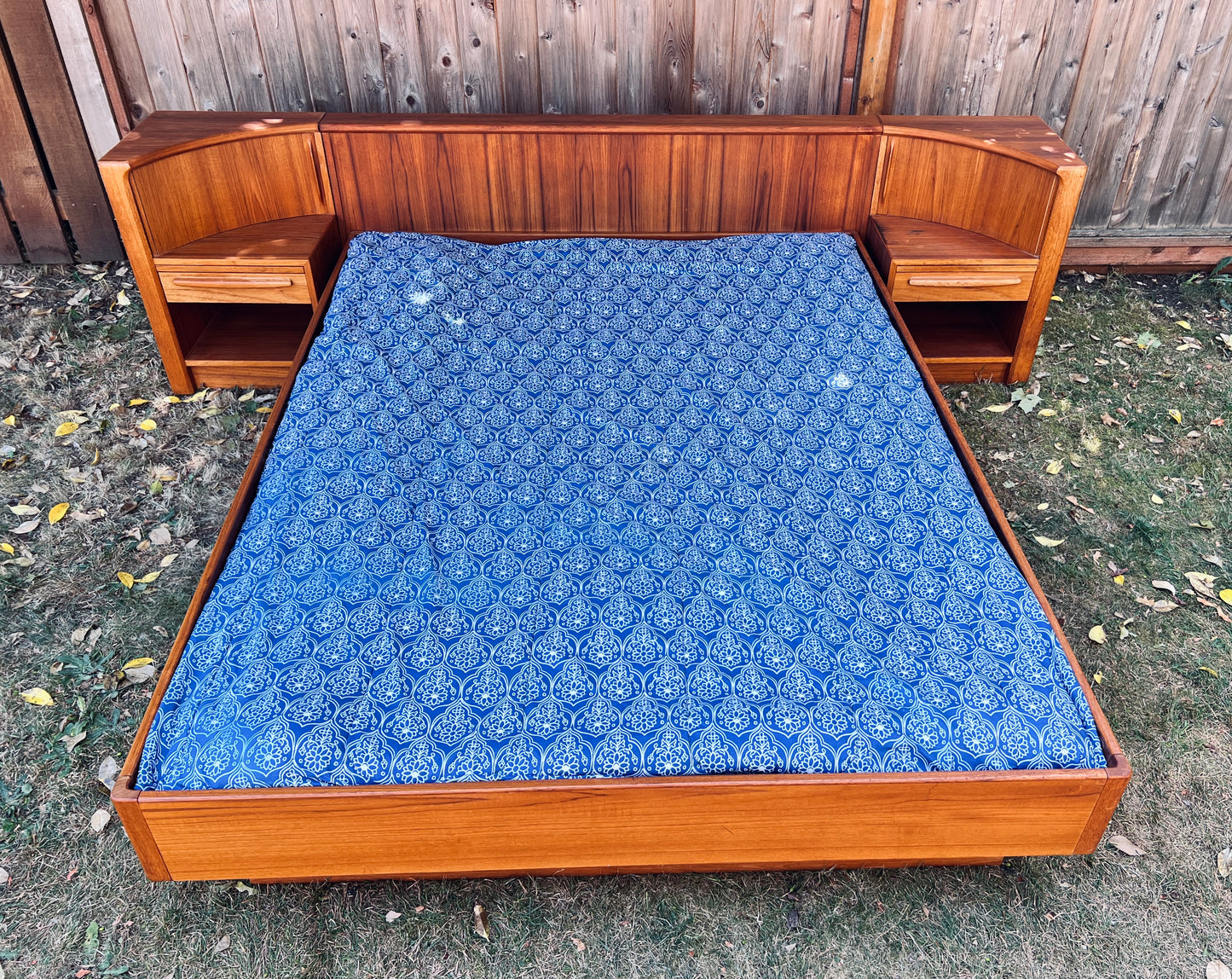 The Samo Teak Bed-frame