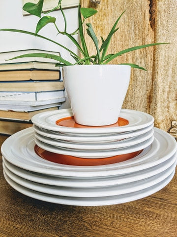 Isaac Mizrahi Caribbean Color 8-Piece Dinnerware Set, Kumquat Vintage Stoneware Orange Retro 70s