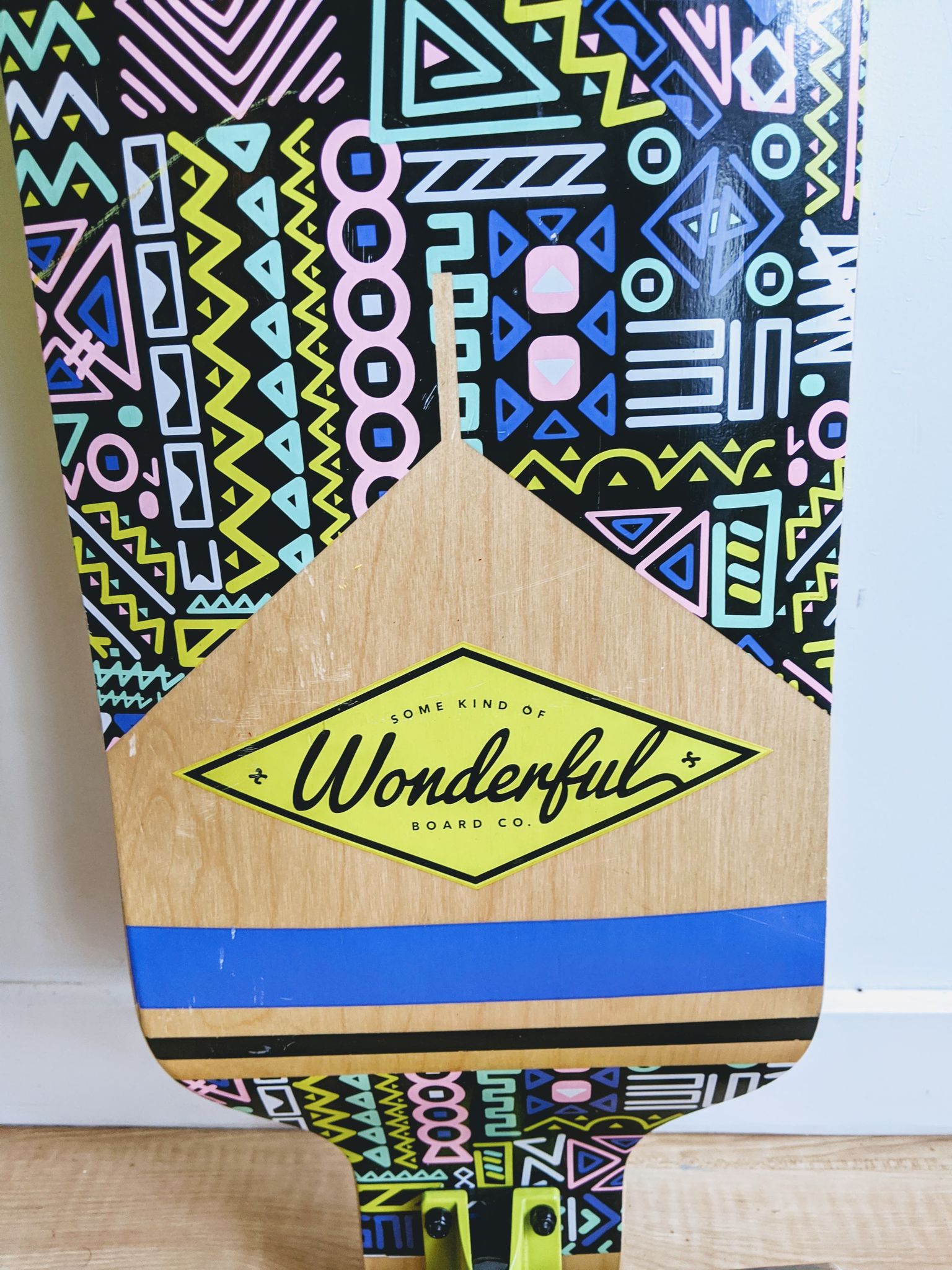 80s Skateboard squiggly line patterns retro neon green neon purple