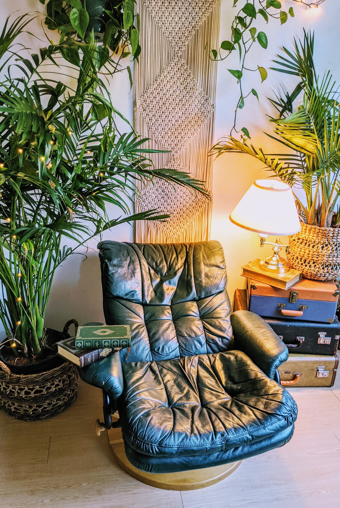 Lazboy chair 80s pine green recliner leather