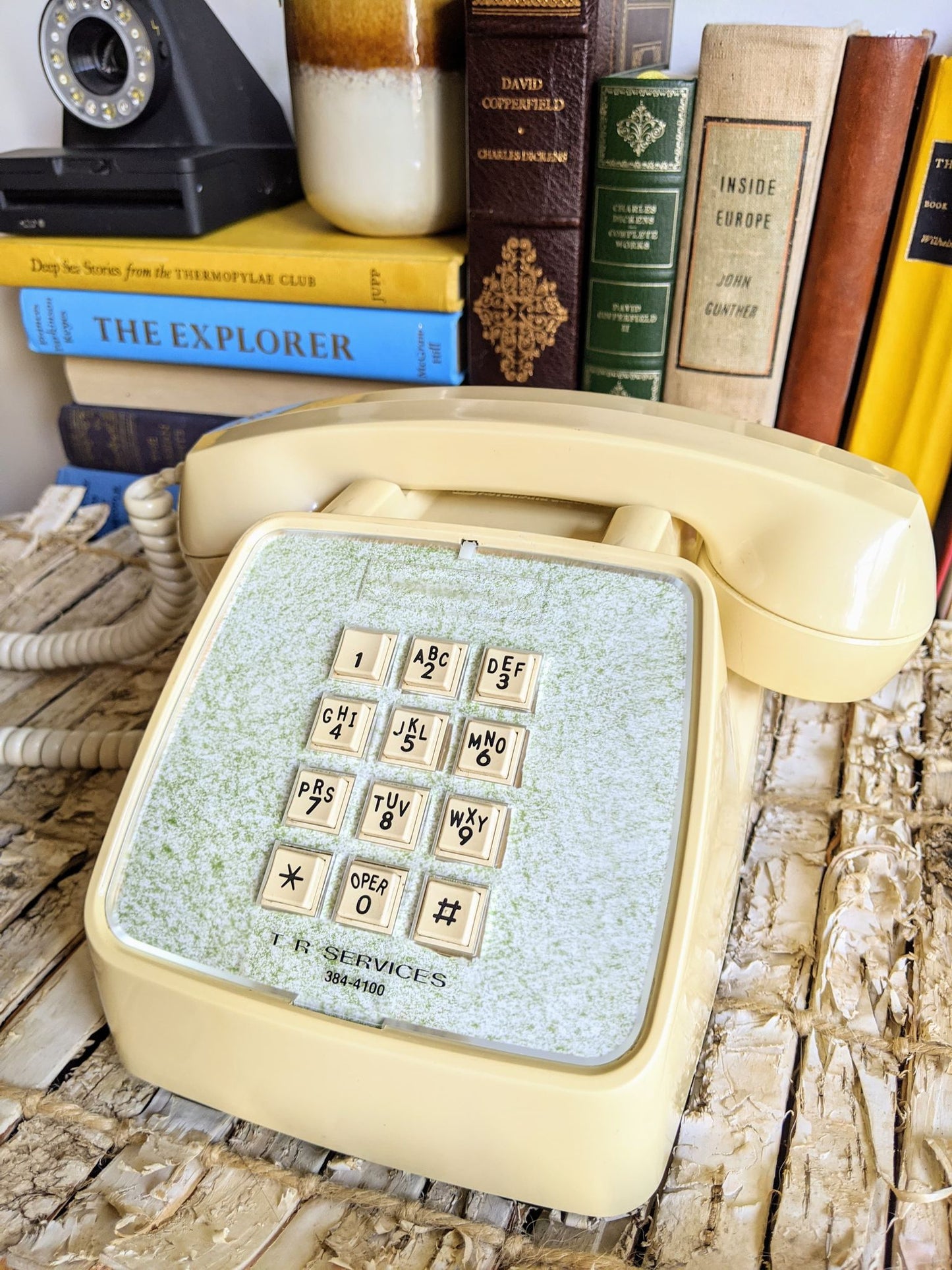 Vintage 70s Yellow Phone with green face plate Rockford Files Style Retro
