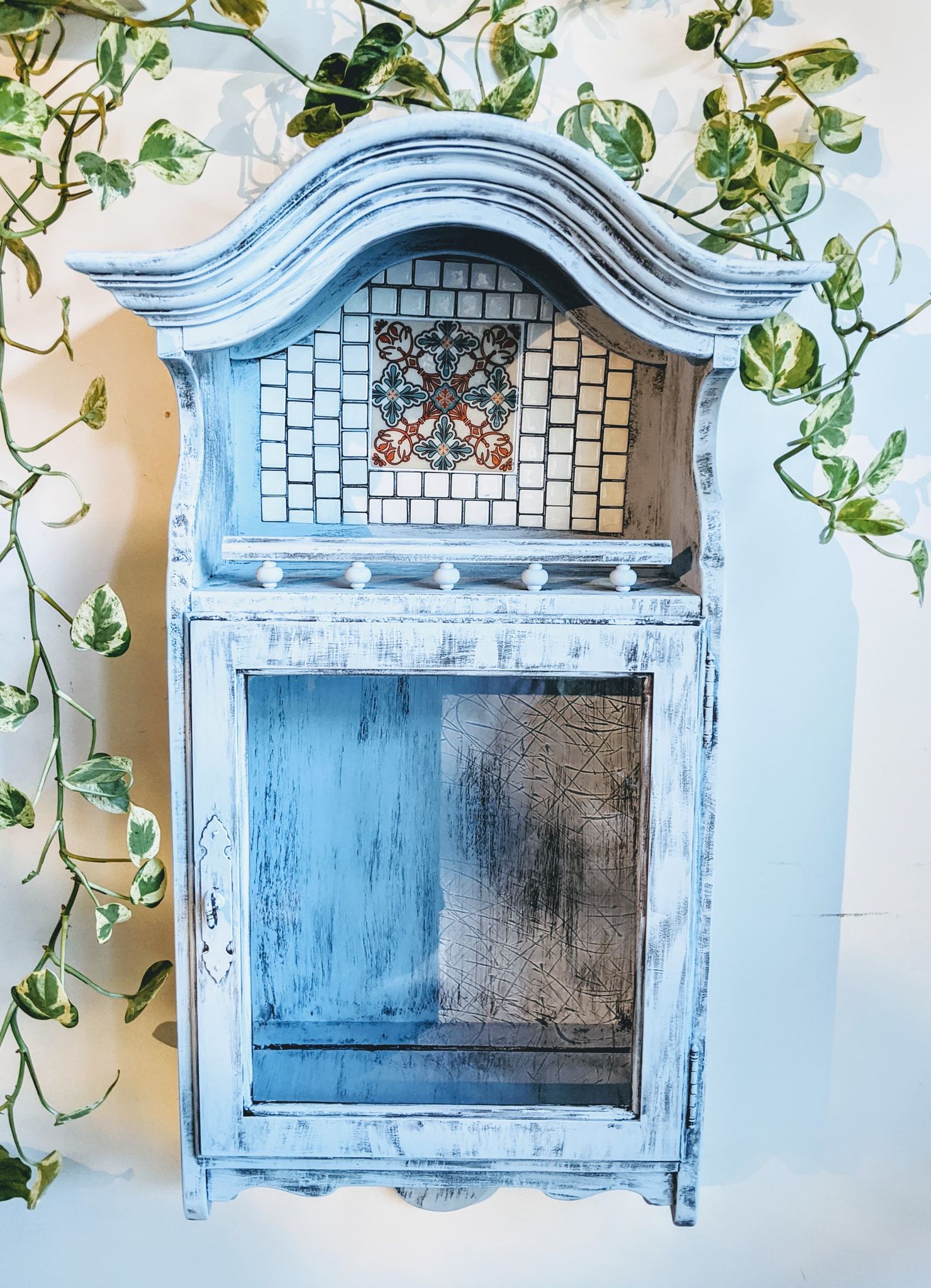 Black Forest Retro Vintage Cupboard Shelf  Edit alt text