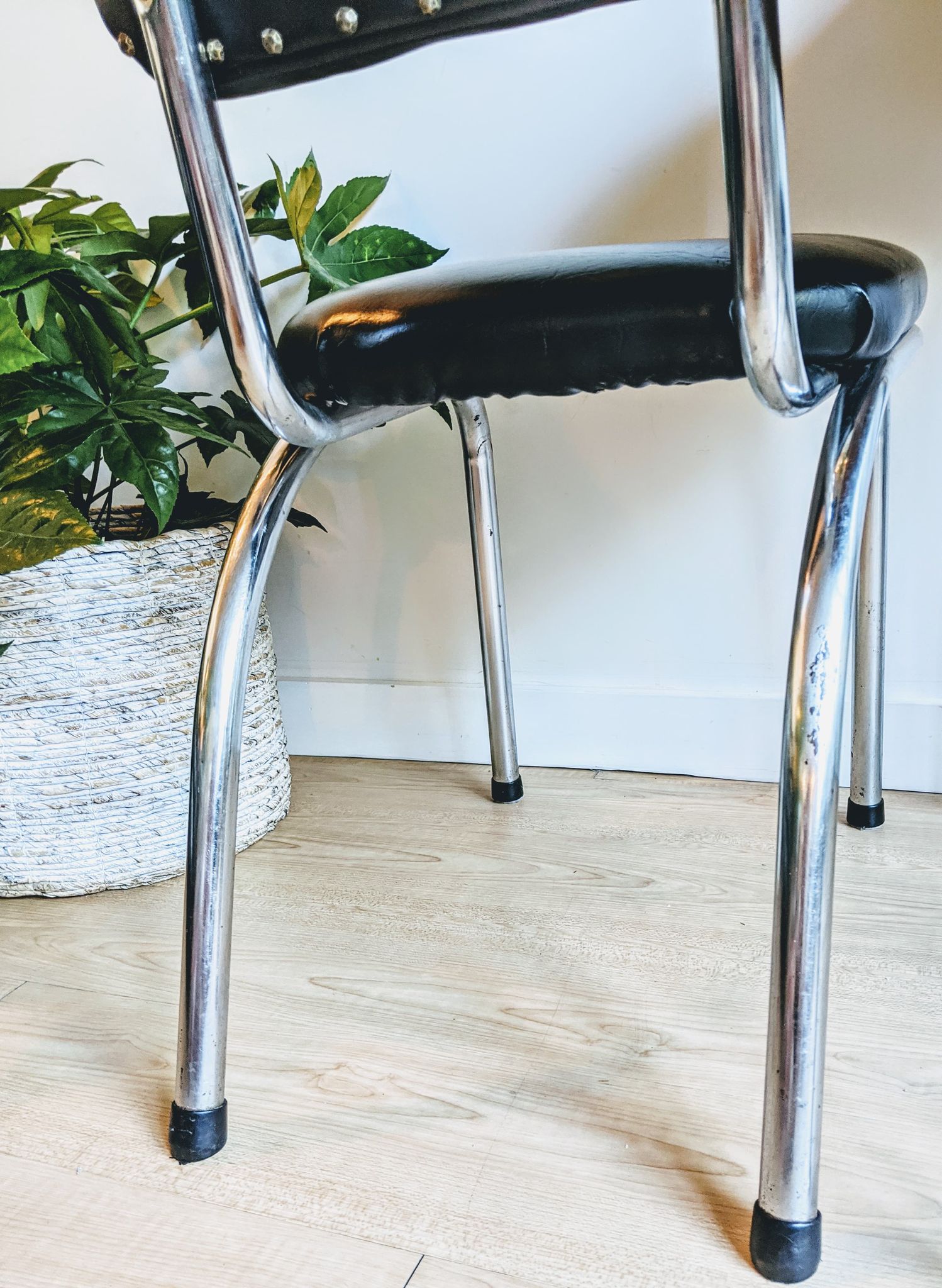 50s barbershop style chairs black leather