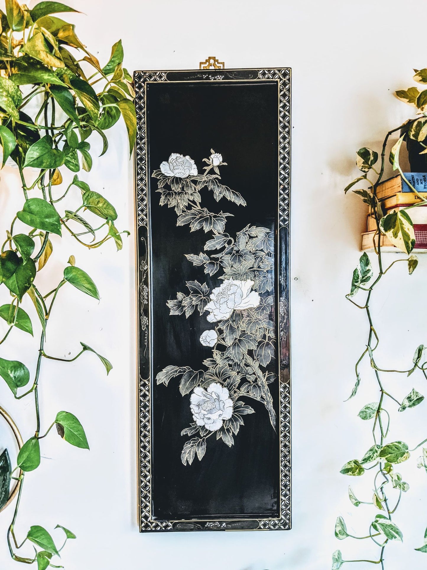 The Dark Garden Deco