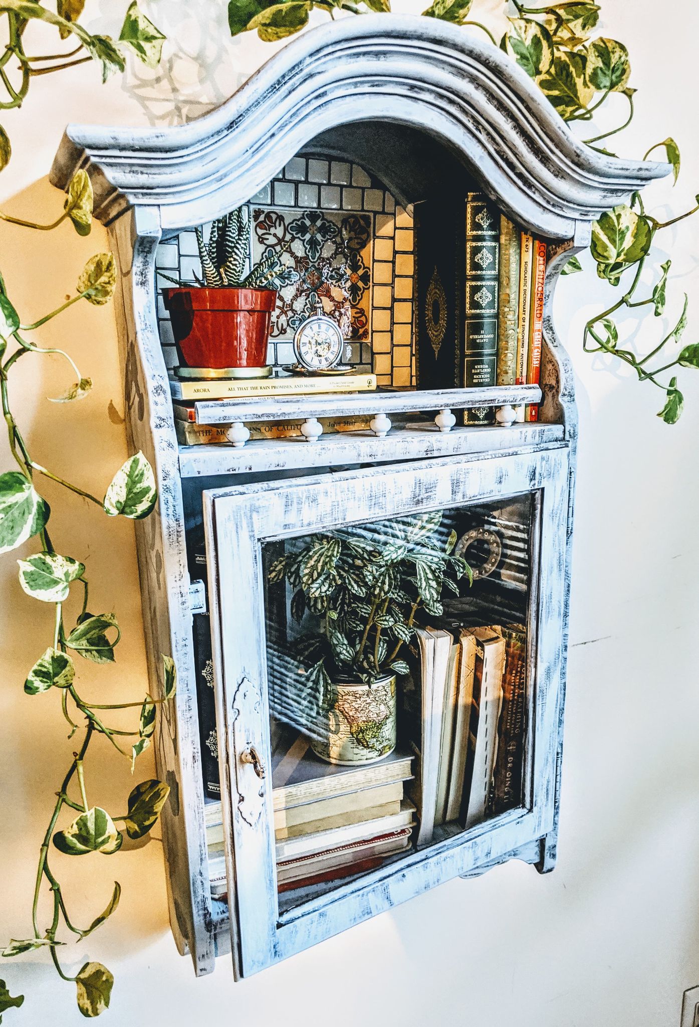 Black Forest Retro Vintage Cupboard Shelf  Edit alt text