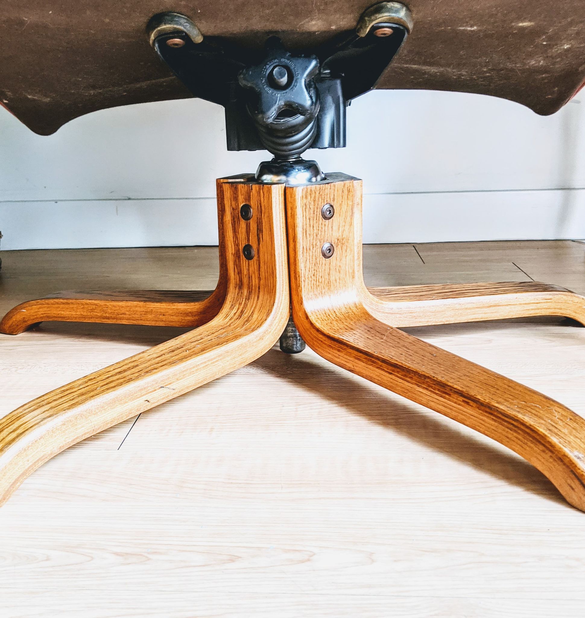 70s recliner office chair tweed funky vintage retro  Edit alt text