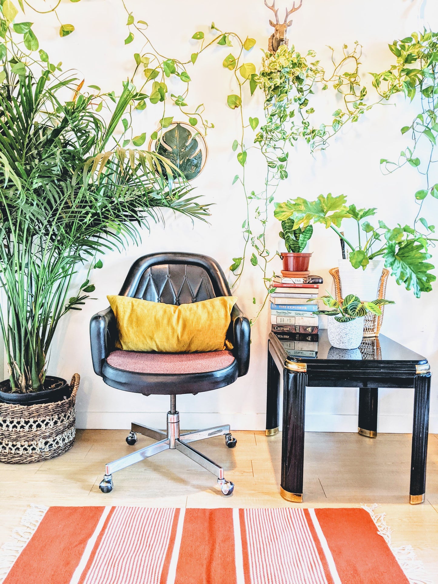 The Working 9 to 5 Chair ll