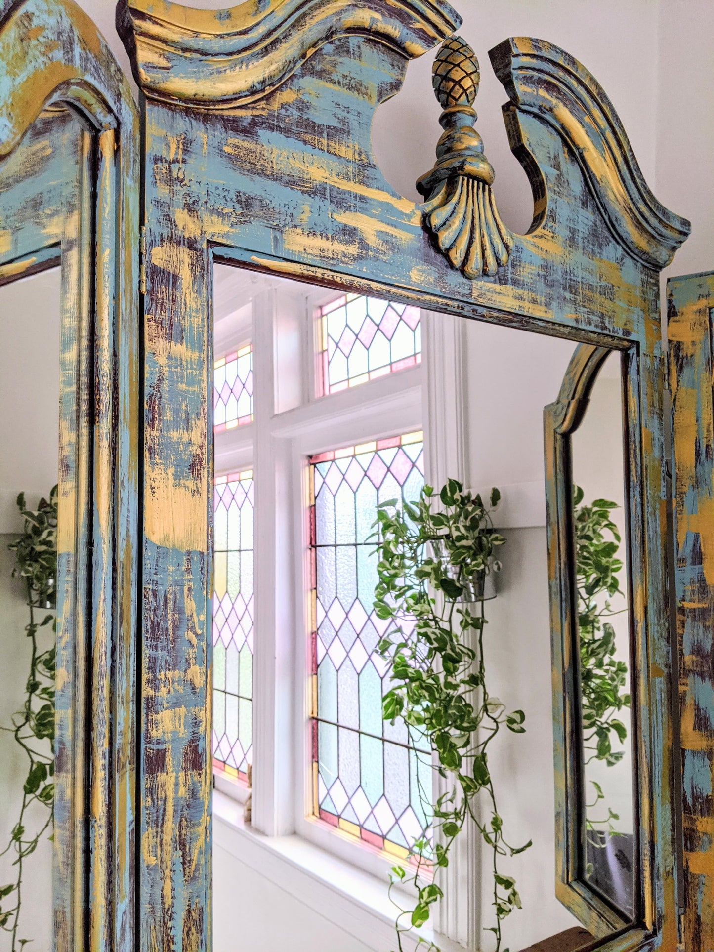 This Is A Royal Mirror ll