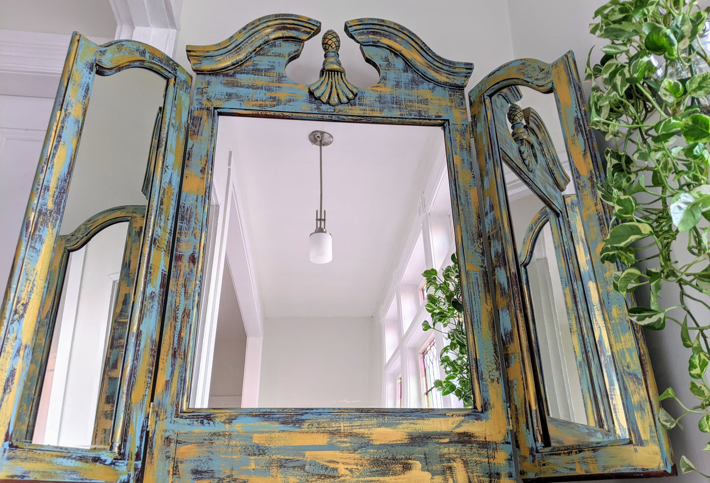 This Is A Royal Mirror ll