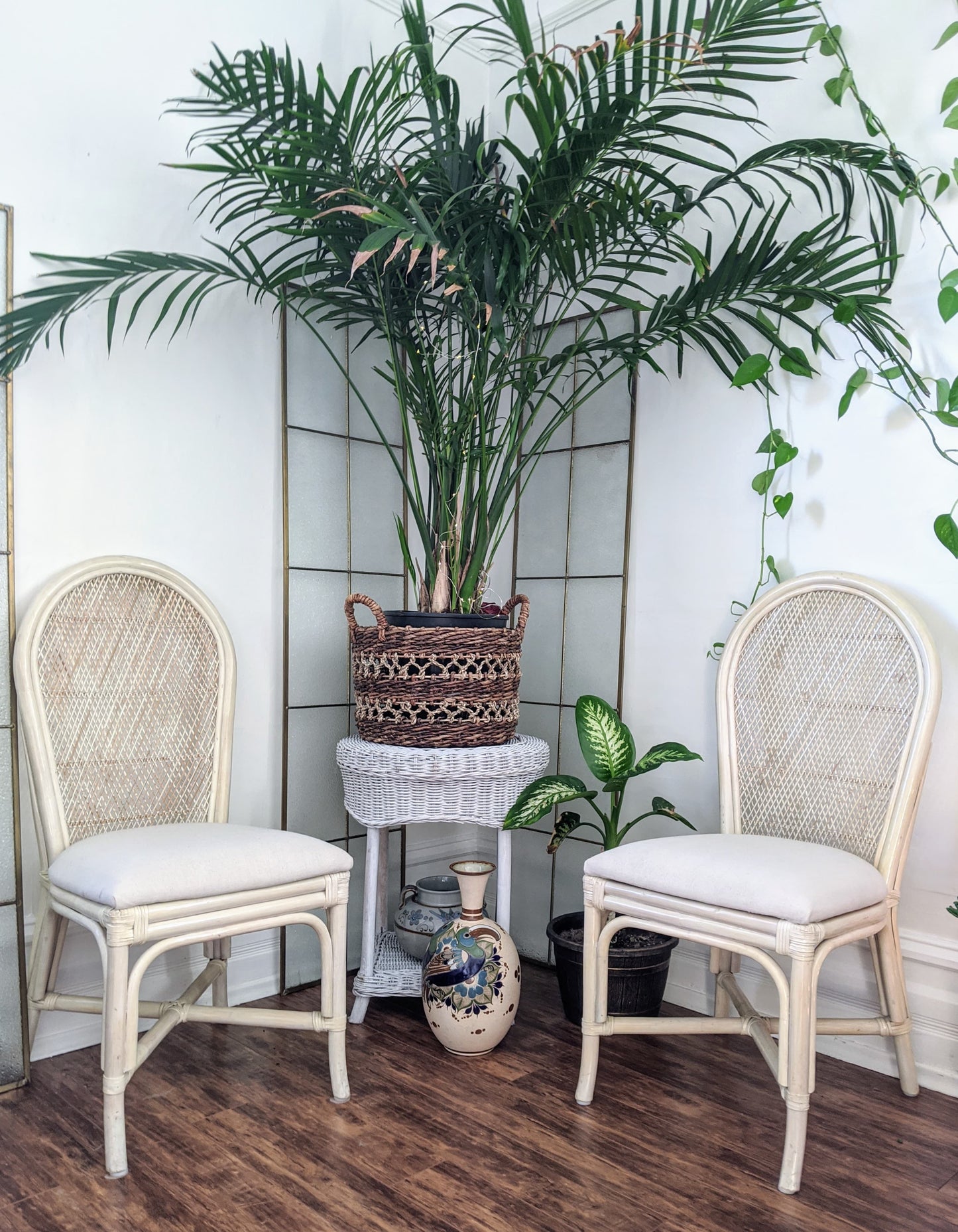 The Darjeeling Chairs