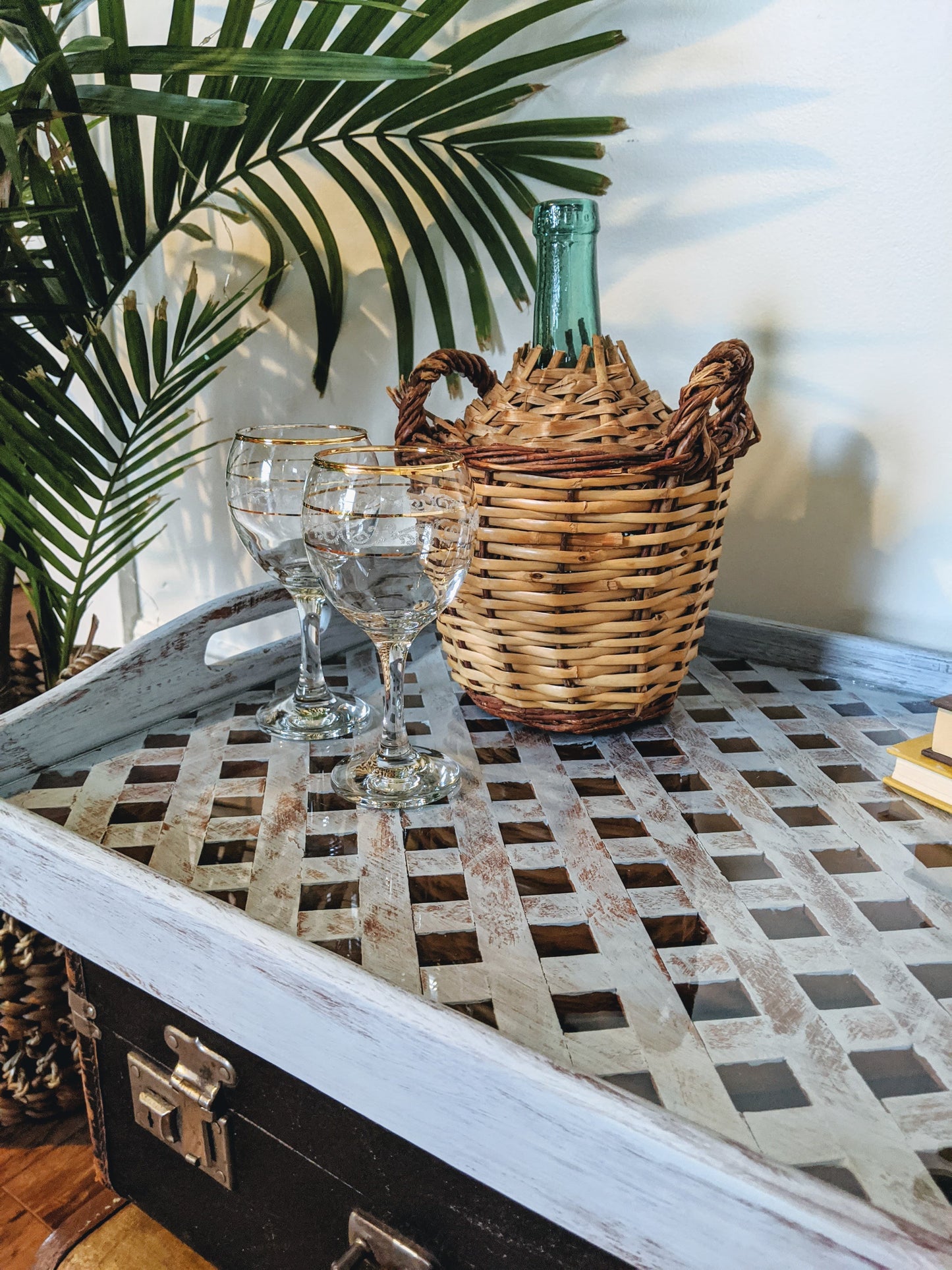 The Sombrio Beach Tray