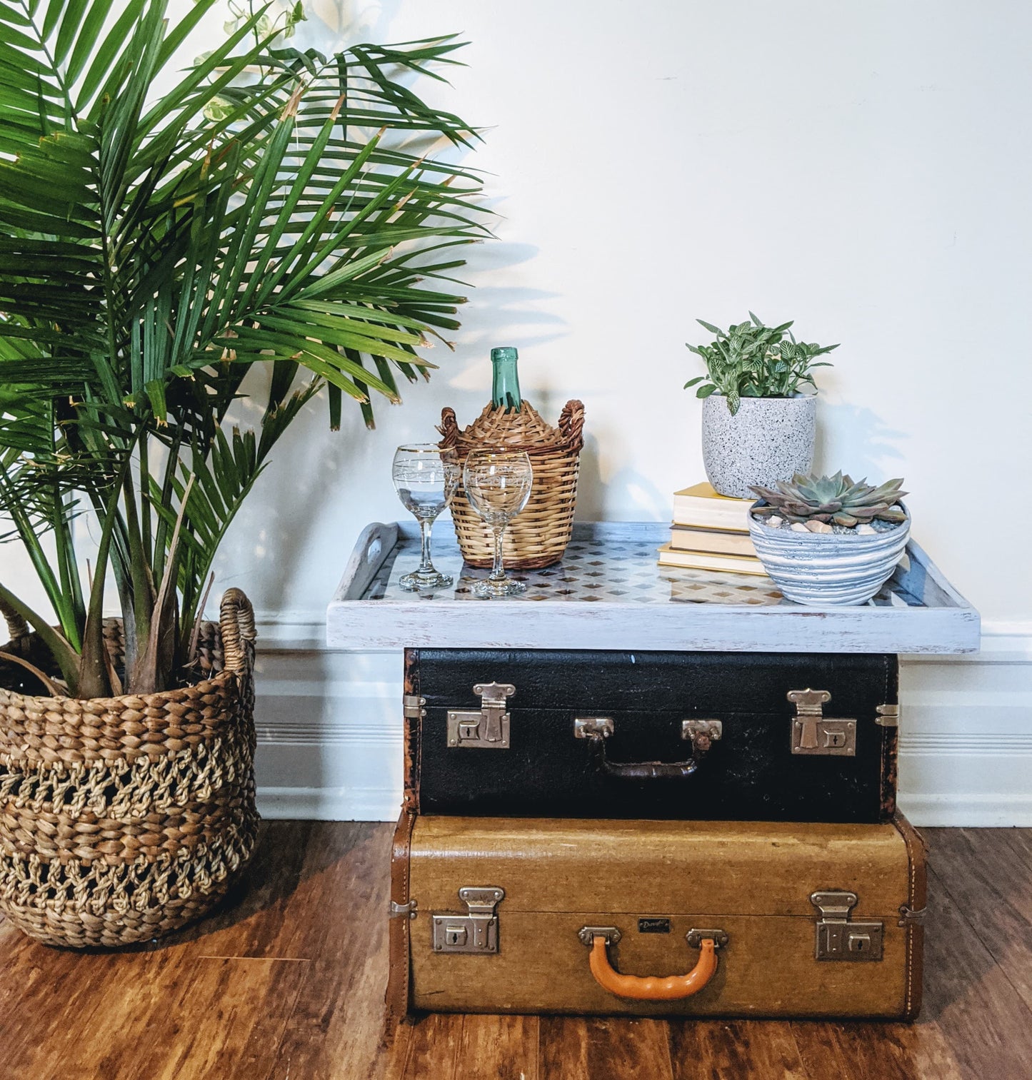 The Sombrio Beach Tray