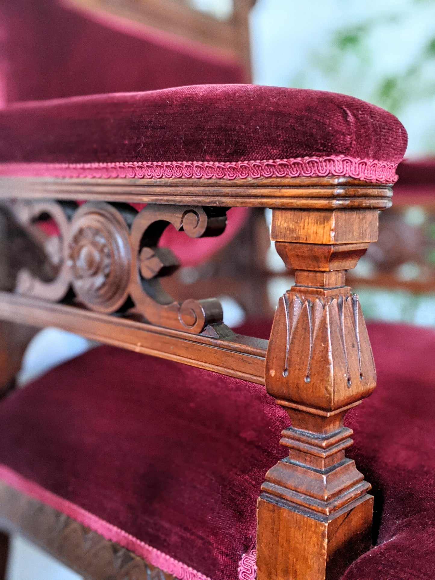 Ruby Red Velvet Solid Wood Vintage Royal Throne Chair Victoria BC Canada Second Hand Thrift Used