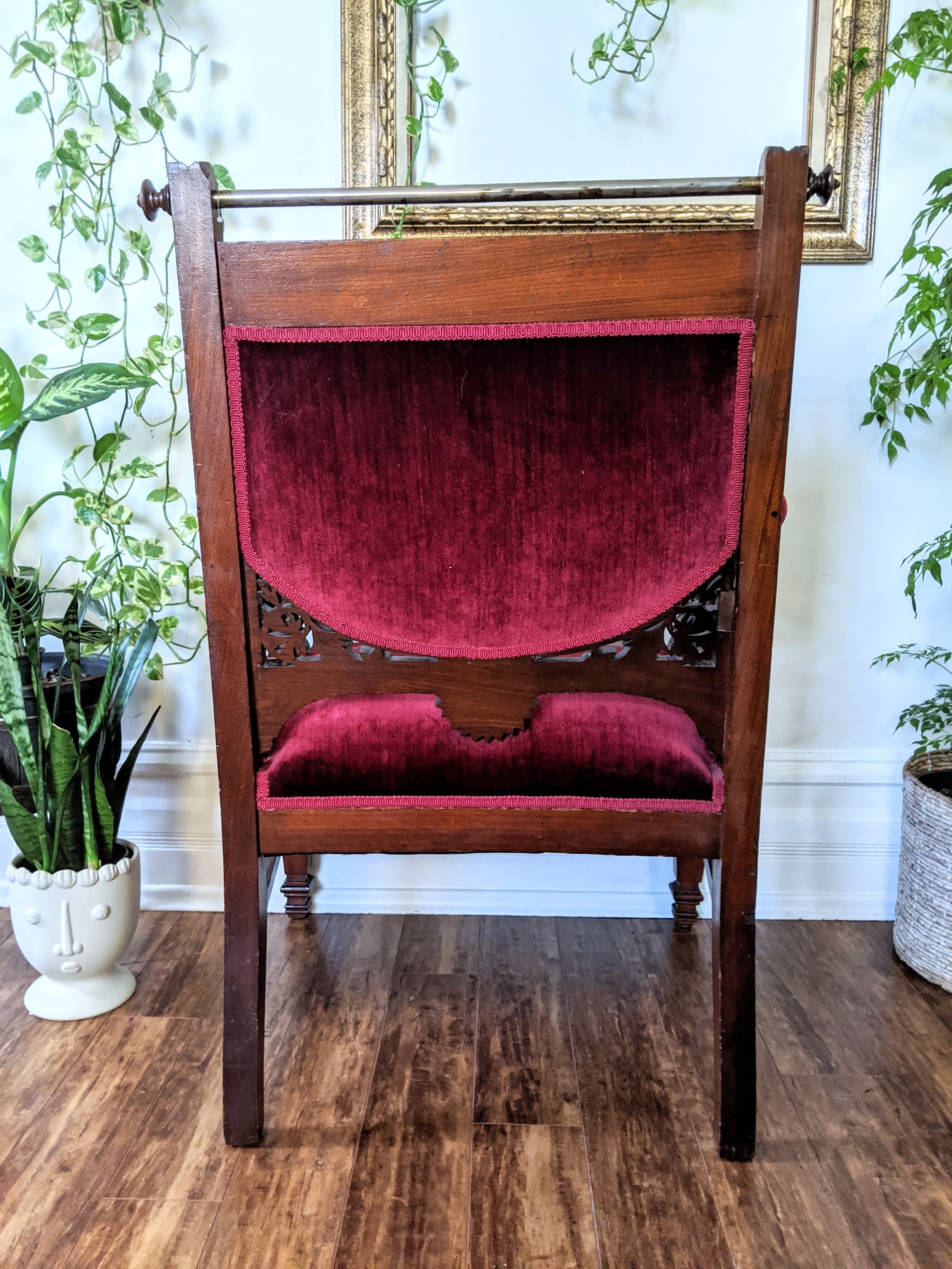 Ruby Red Velvet Solid Wood Vintage Royal Throne Chair Victoria BC Canada Second Hand Thrift Used