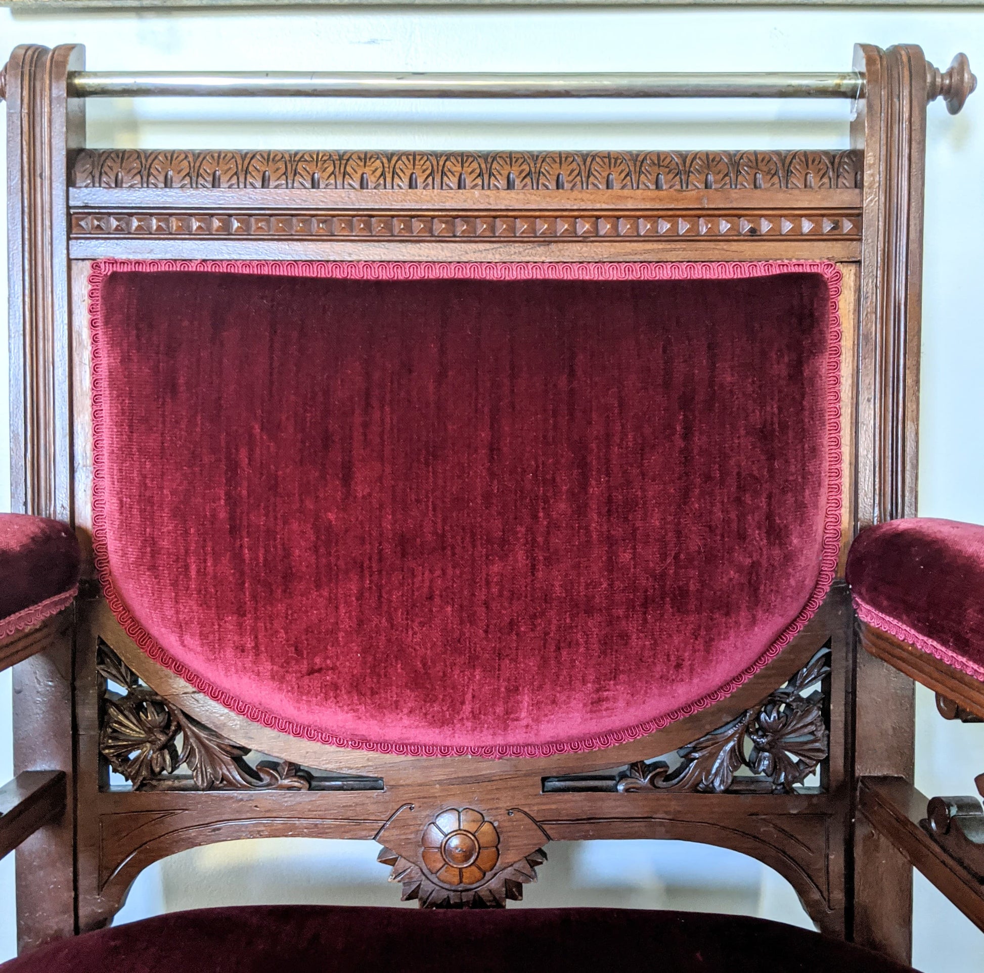 Ruby Red Velvet Solid Wood Vintage Royal Throne Chair Victoria BC Canada Second Hand Thrift Used