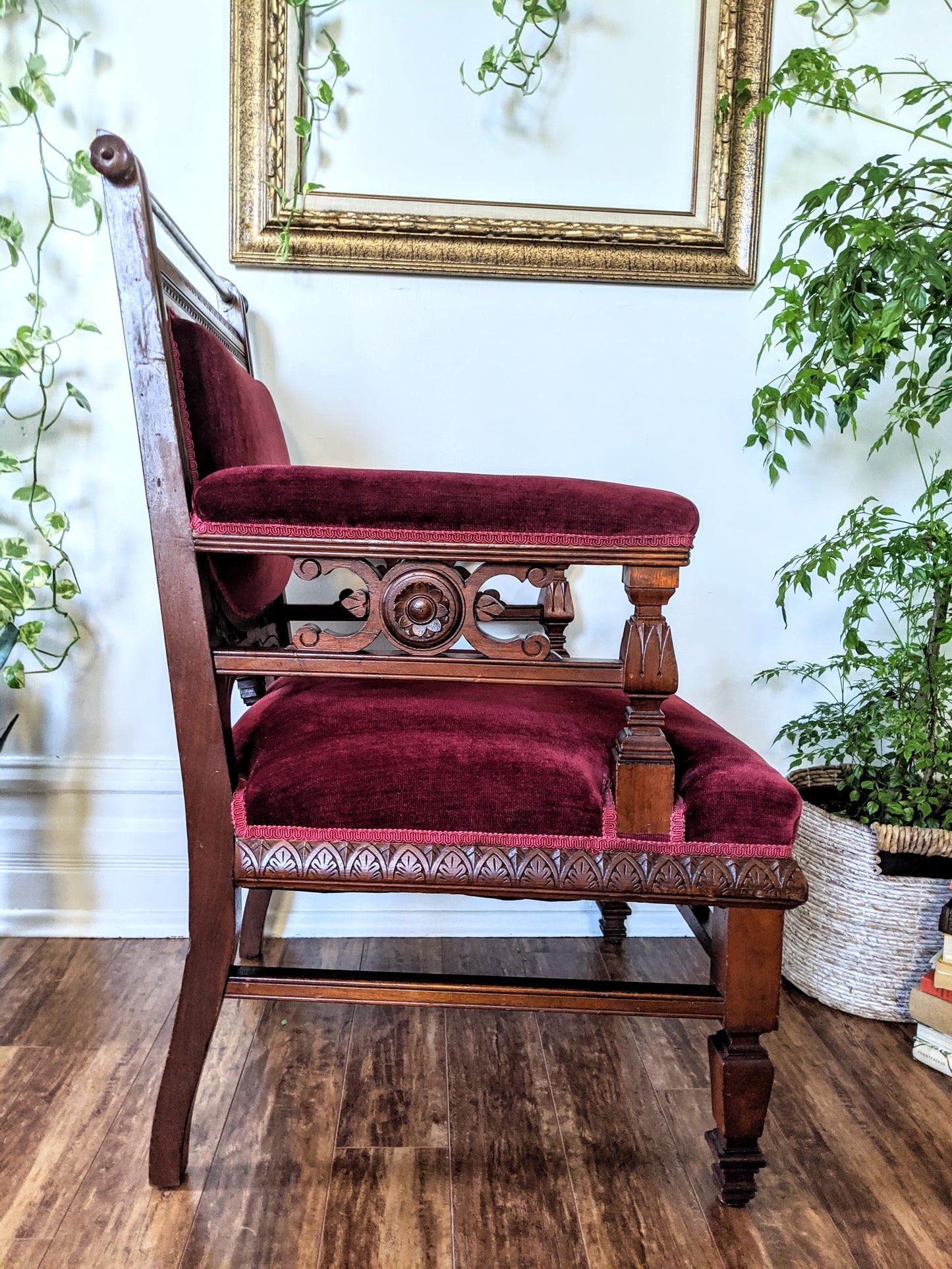 Ruby Red Velvet Solid Wood Vintage Royal Throne Chair Victoria BC Canada Second Hand Thrift Used