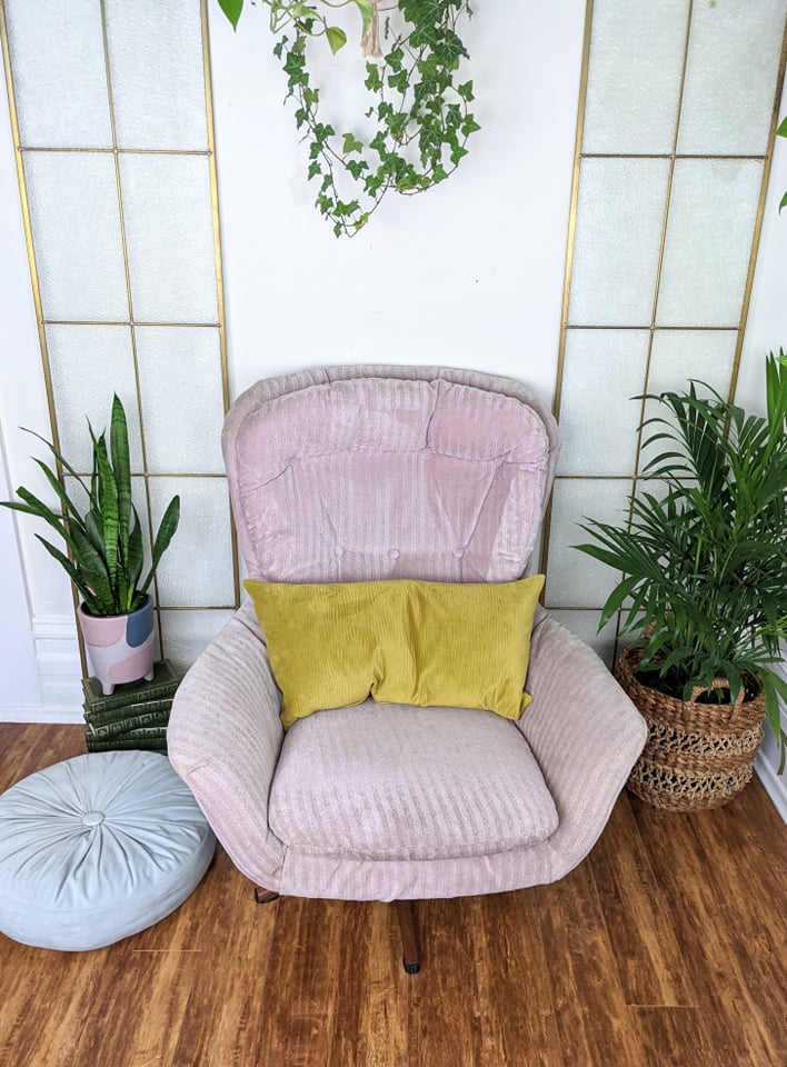 midcentury modern egg chair 60's upholstered salmon pink swivel chair retro vintage funky