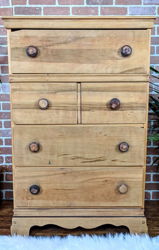 The Carolina Dresser