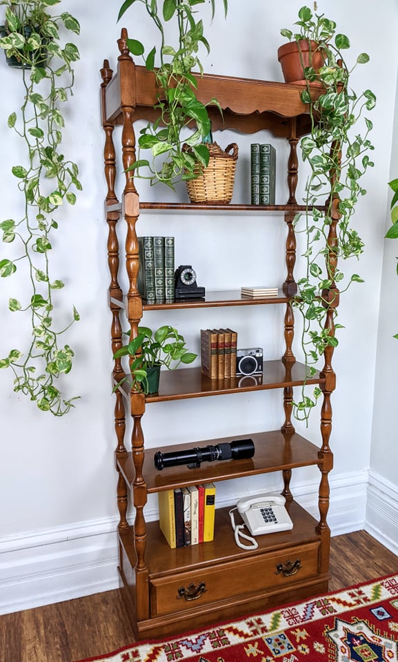 The Emilio Etagere
