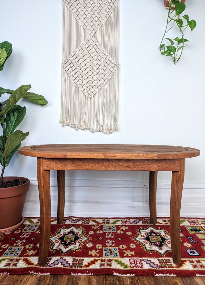 The Vacationer Table