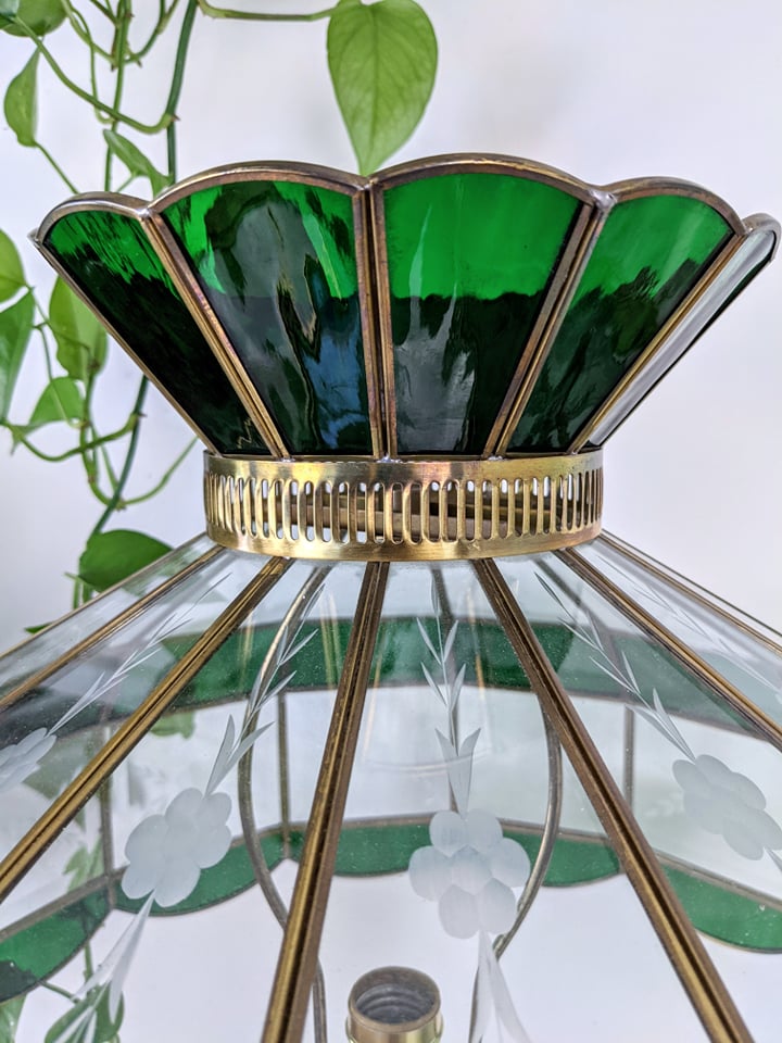 The Emerald Lantern Table