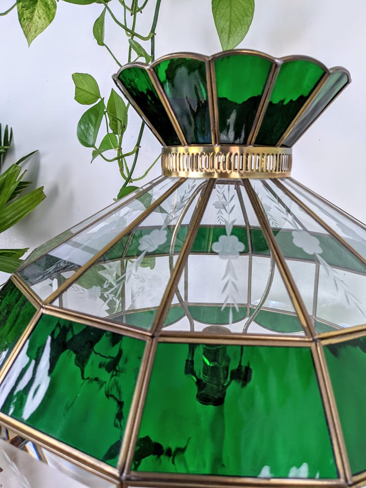 The Emerald Lantern Table