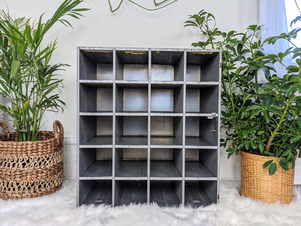 The Cargo Hold Postman Shelf