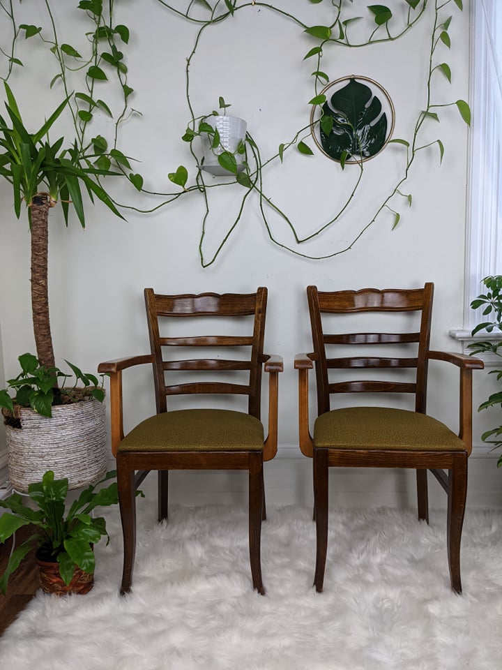 The Bucharest Chairs